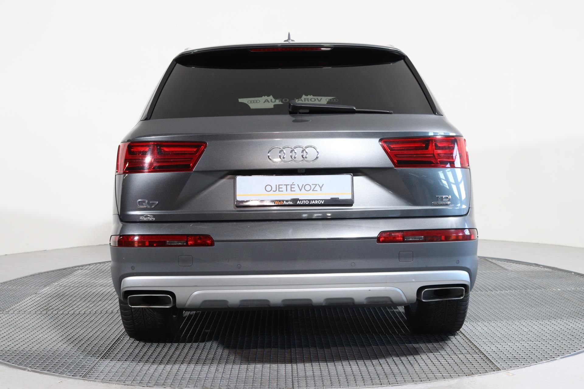 Audi Q7, 3.0 TDI quattroTiptronic SLine - fotka 6
