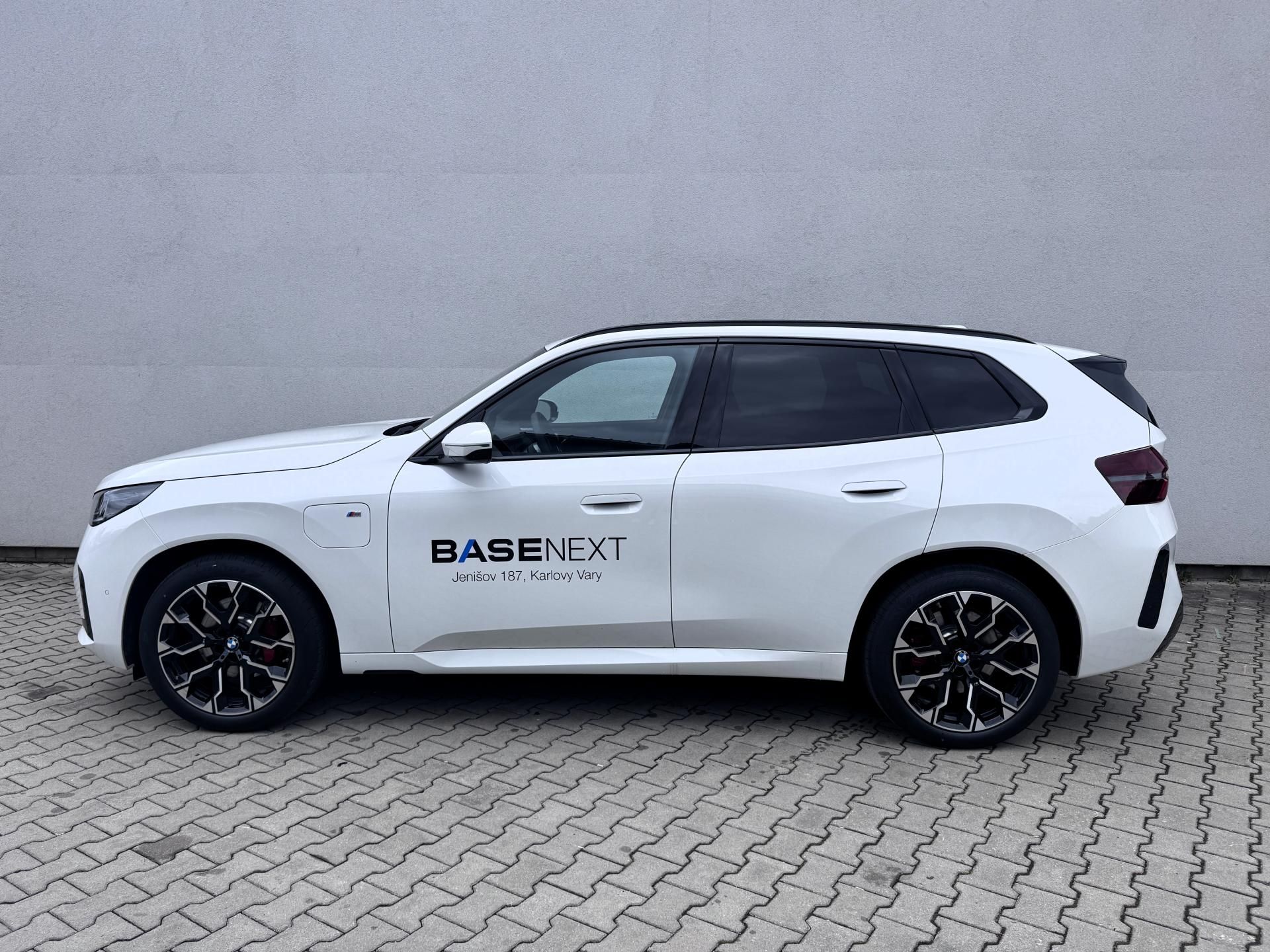 BMW X3, xDrive 30e M Sport - fotka 3