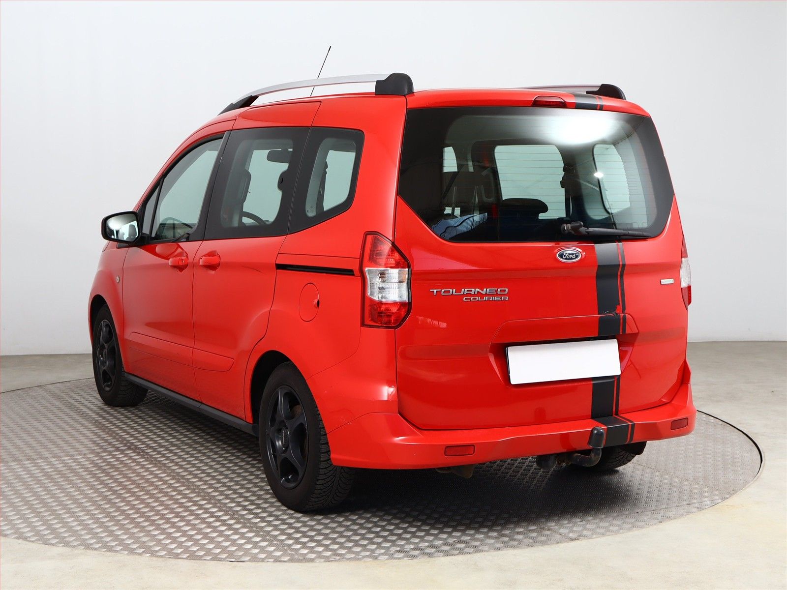 Ford Tourneo Courier, 1.0 EcoBoost, Trend, 5Míst - fotka 4