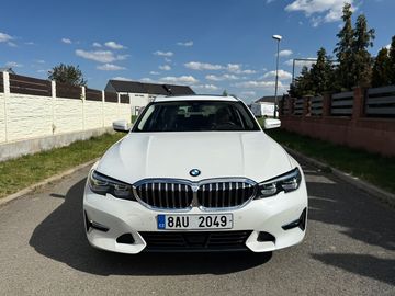 320d xDrive, Luxury, tažné,DPH
