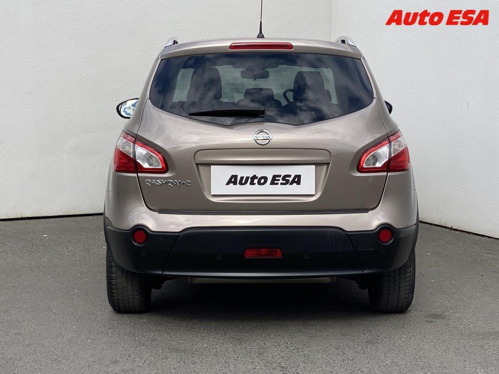 Nissan Qashqai, 1.6 +2 - fotka 5