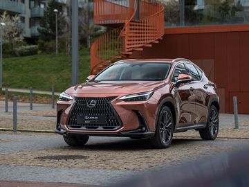 450H 2.5 PHEV LUXURY