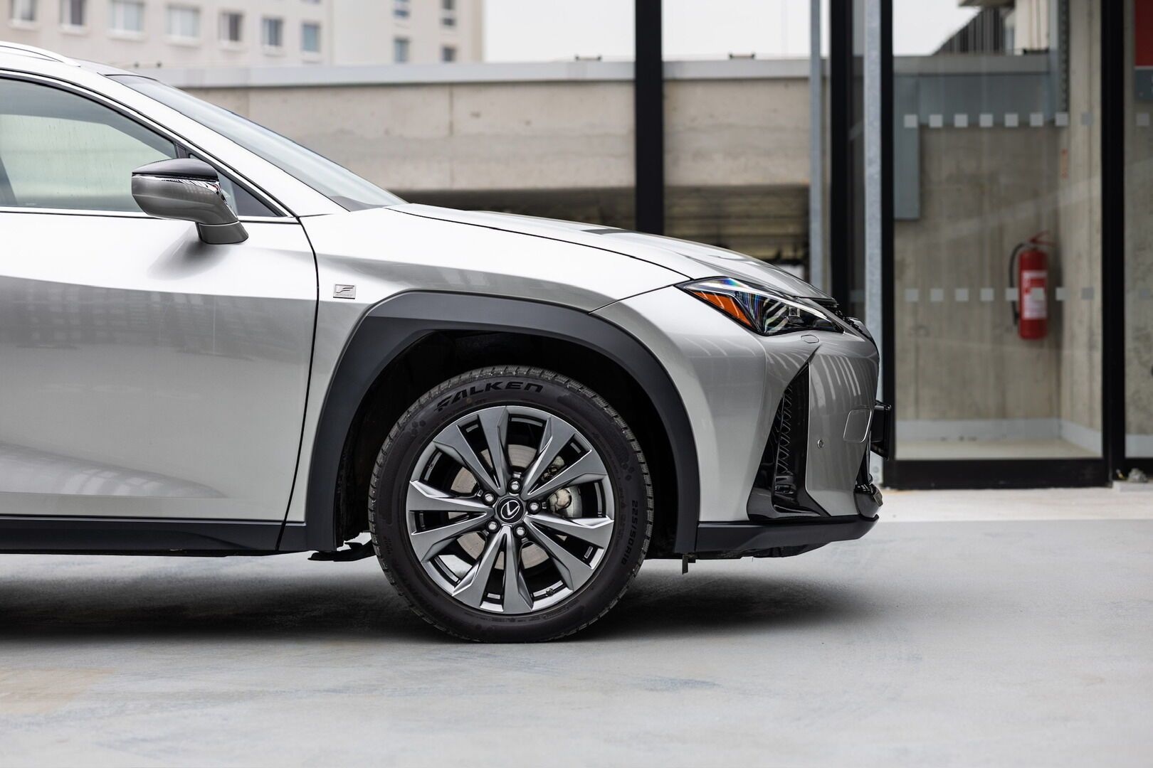 Lexus UX 250h, 250H 2,0 HEV F SPORT DESIGN - fotka 5