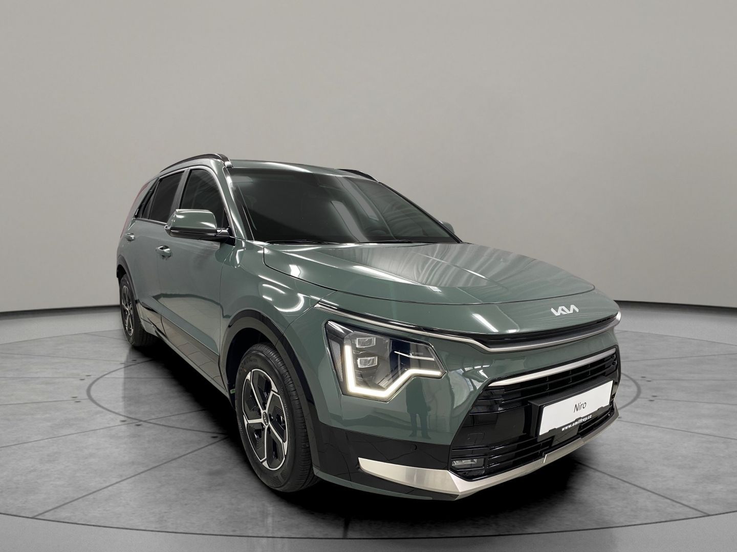 Kia Niro, STYLE - K odběru IHNED - fotka 3