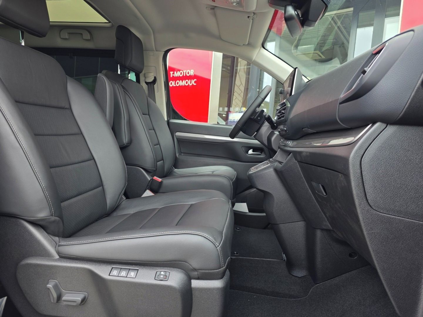 Toyota Proace Verso, L1 2.2L Family Executive - fotka 6