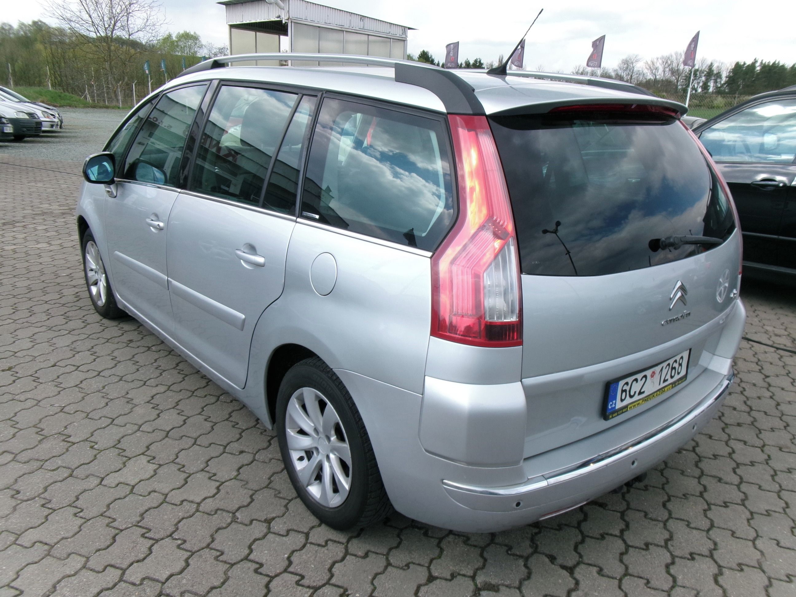 Citroën Grand C4 Picasso, 2.0HDi,Exclusive,7 míst - fotka 5