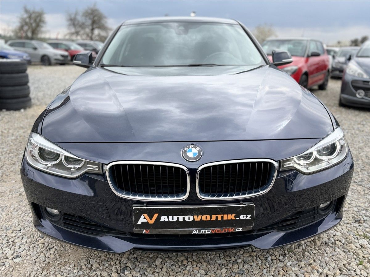 BMW Řada 3, 335i xDrive AUTOMAT 225kW - fotka 2