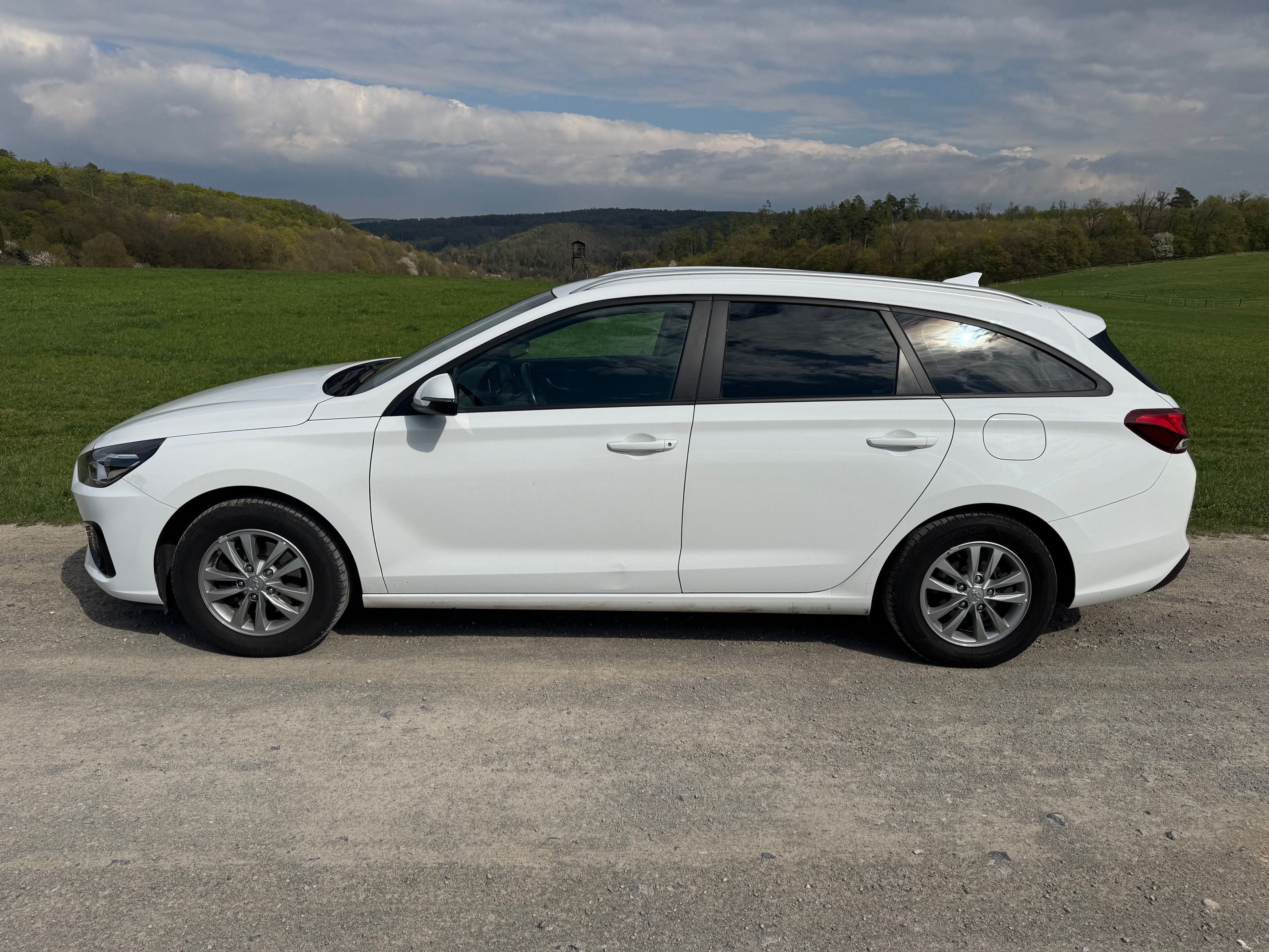 Hyundai i30, 1.6CRDi 85kW COMFORT KAMERA ČR - fotka 5