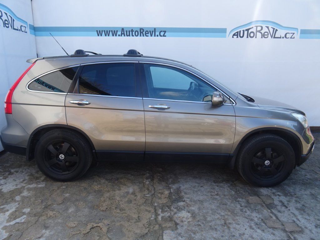 Honda CR-V, 2.2CDTi,103kW,4X4,s.kniha - fotka 6