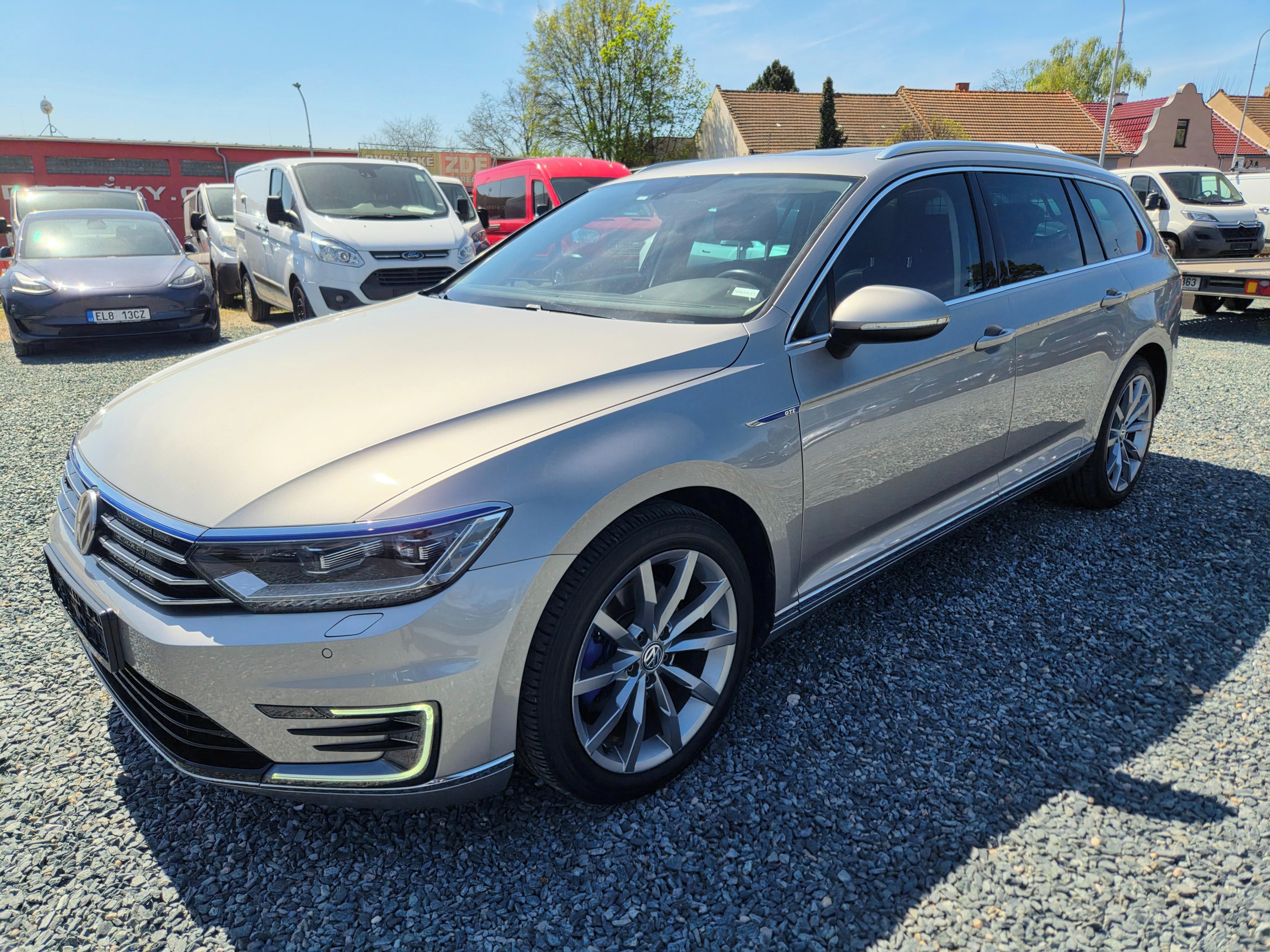 Volkswagen Passat Variant, GTE 1.4 TSI 12/2015 172TKM - fotka 3