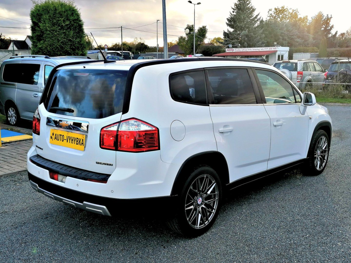 Chevrolet Orlando, 2.0CDTi 120kW Šíbr,Kůže,7-míst - fotka 4