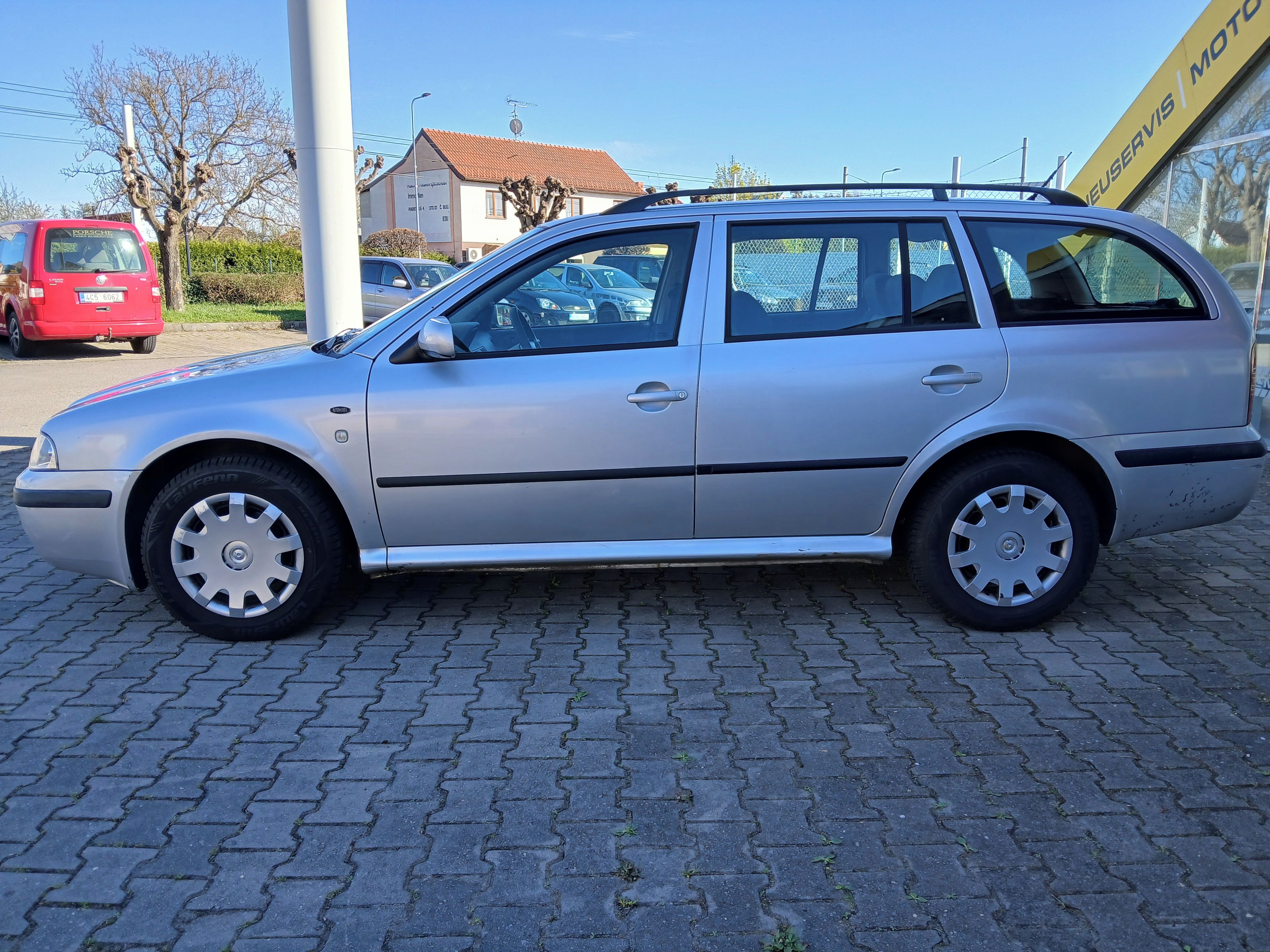 Škoda Octavia, 1.9TDI, 66kW, manuál - fotka 2