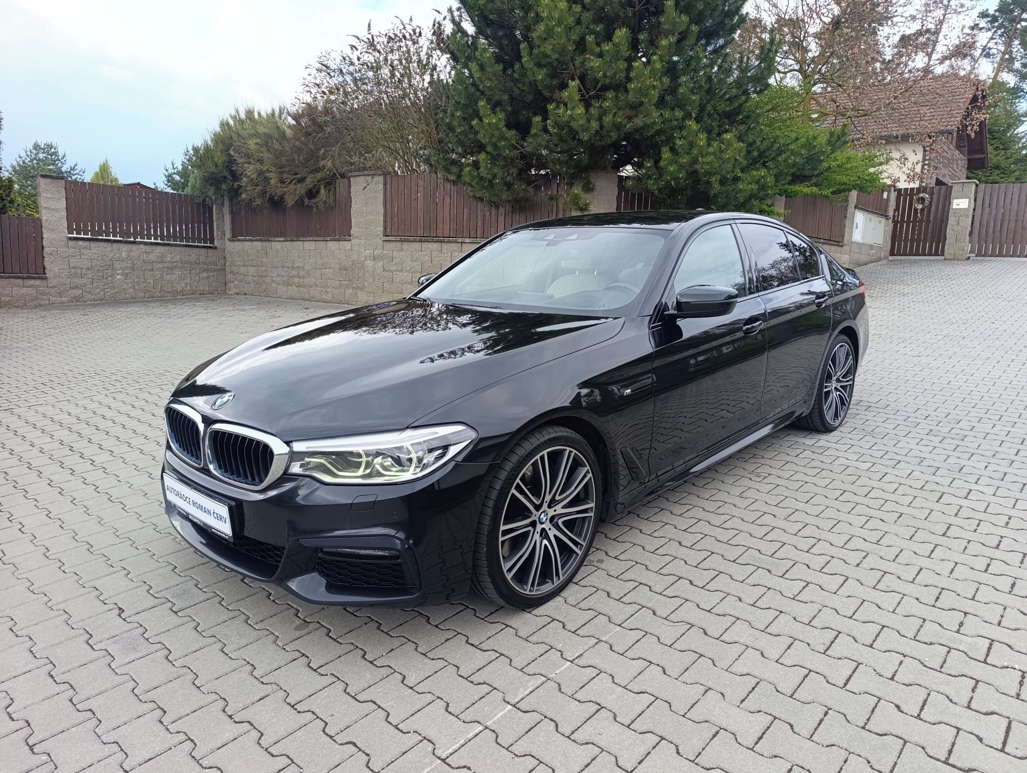 BMW Řada 5, ČR,40d xDriv,Mpaket,záruk,serv