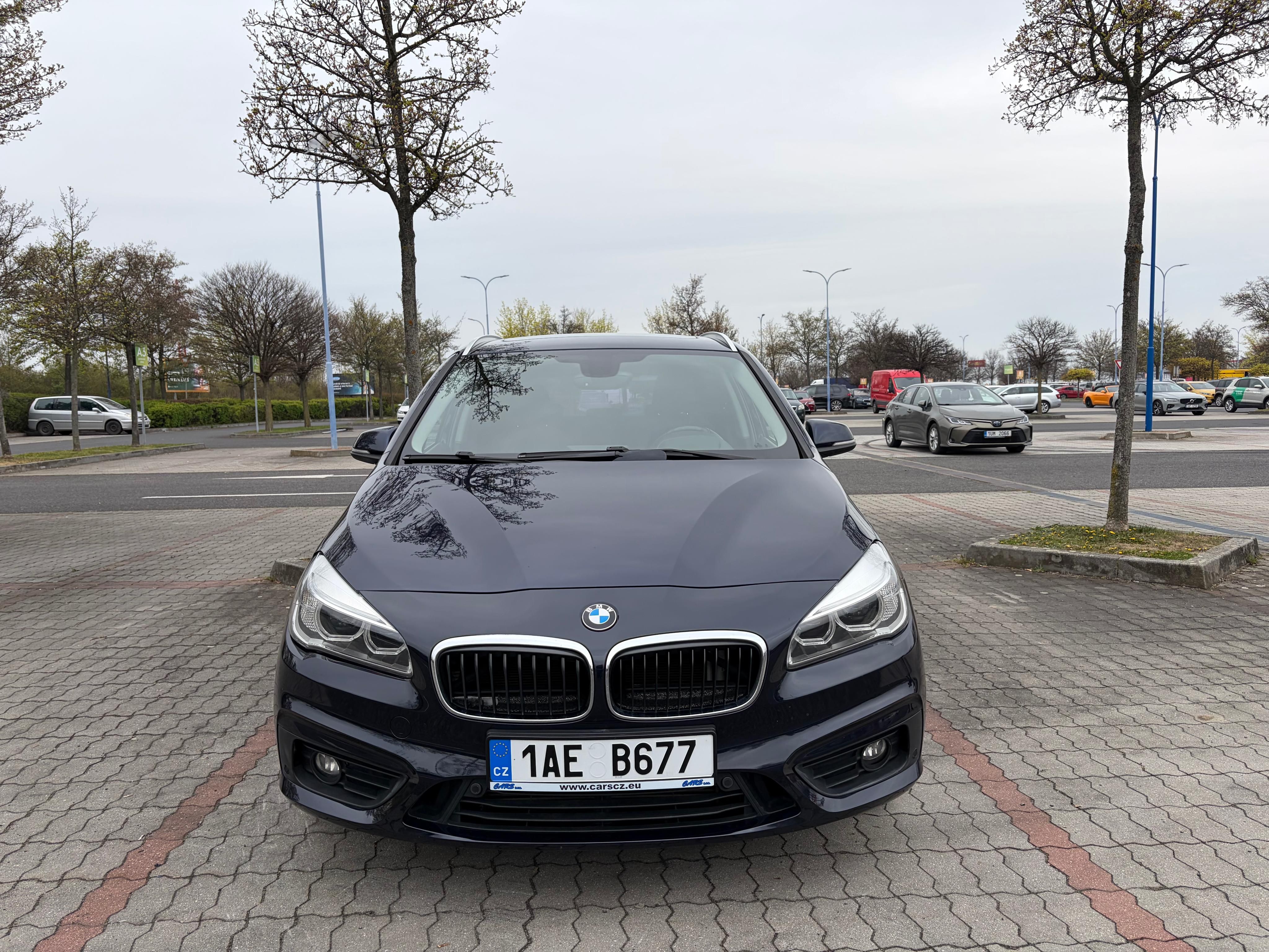 BMW Řada 2, BMW 218d Active Tourer (F45) - fotka 2