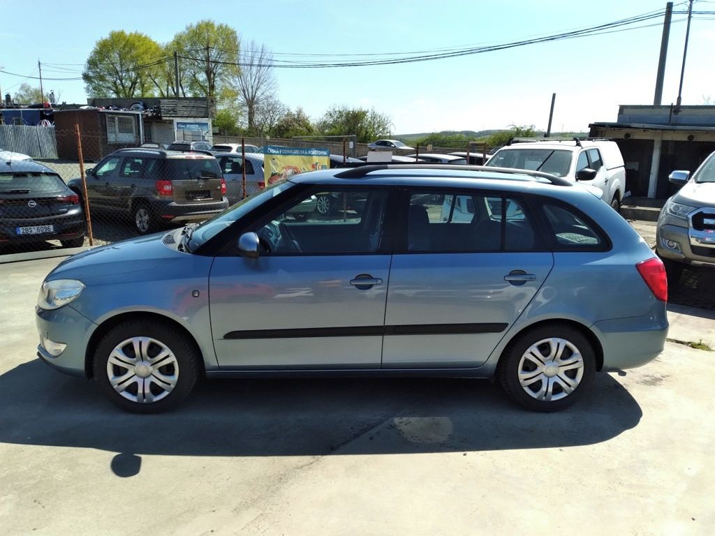 Škoda Fabia, COMBI 1.2 TDI 55kW KLIMA - fotka 4