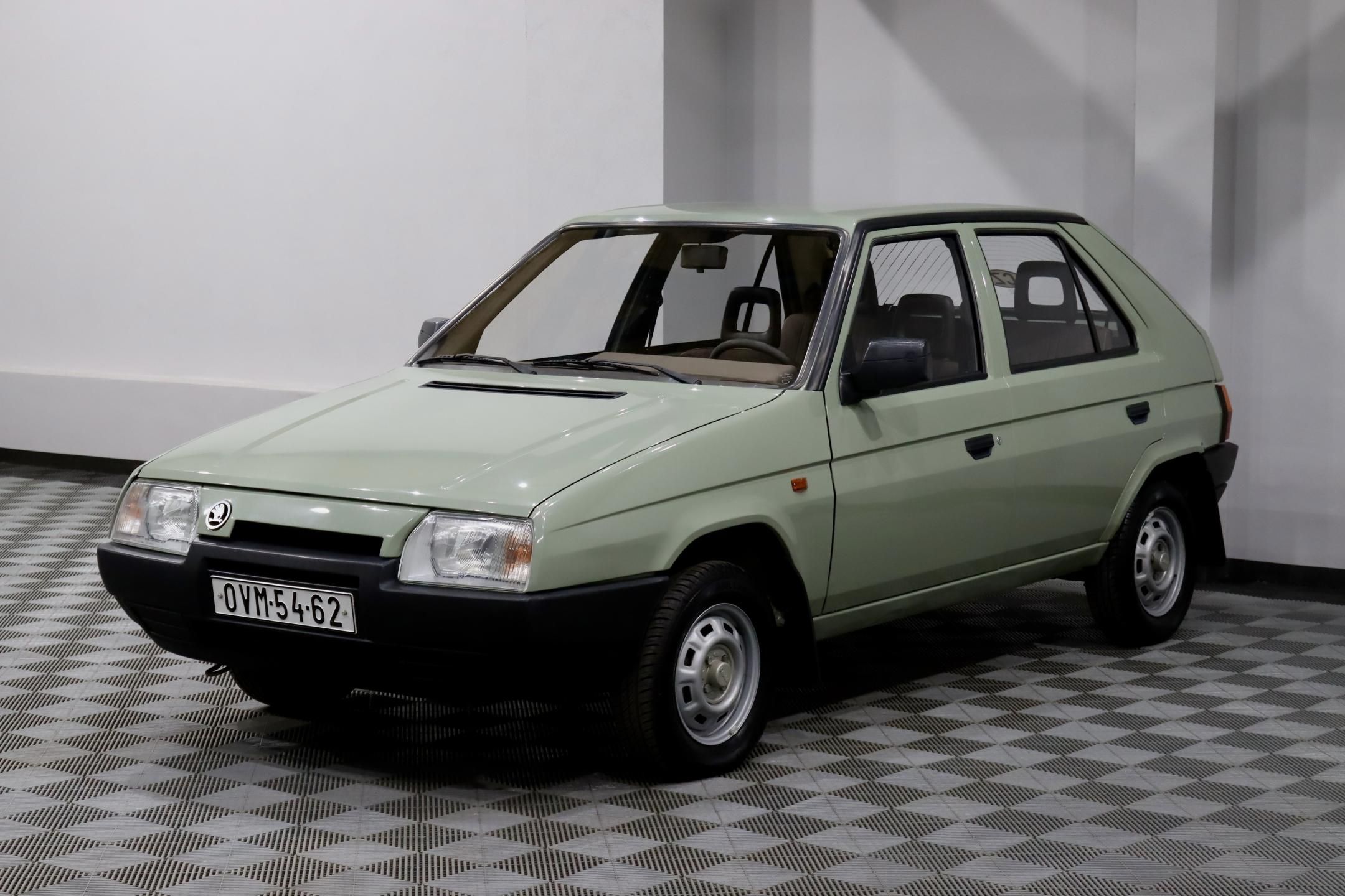 Škoda Favorit, 1.3 46 kW 136 L