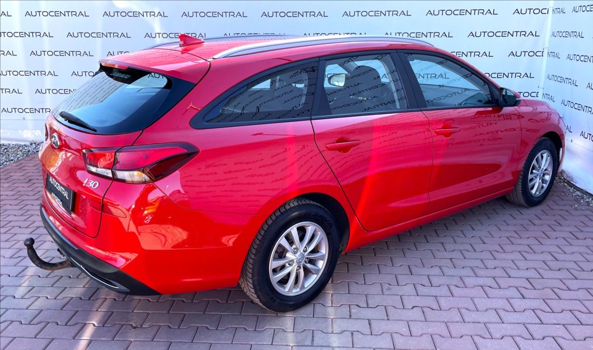 Hyundai i30, 1,0 T-Gdi,Comfort,1.maj.,ČR,DP - fotka 4