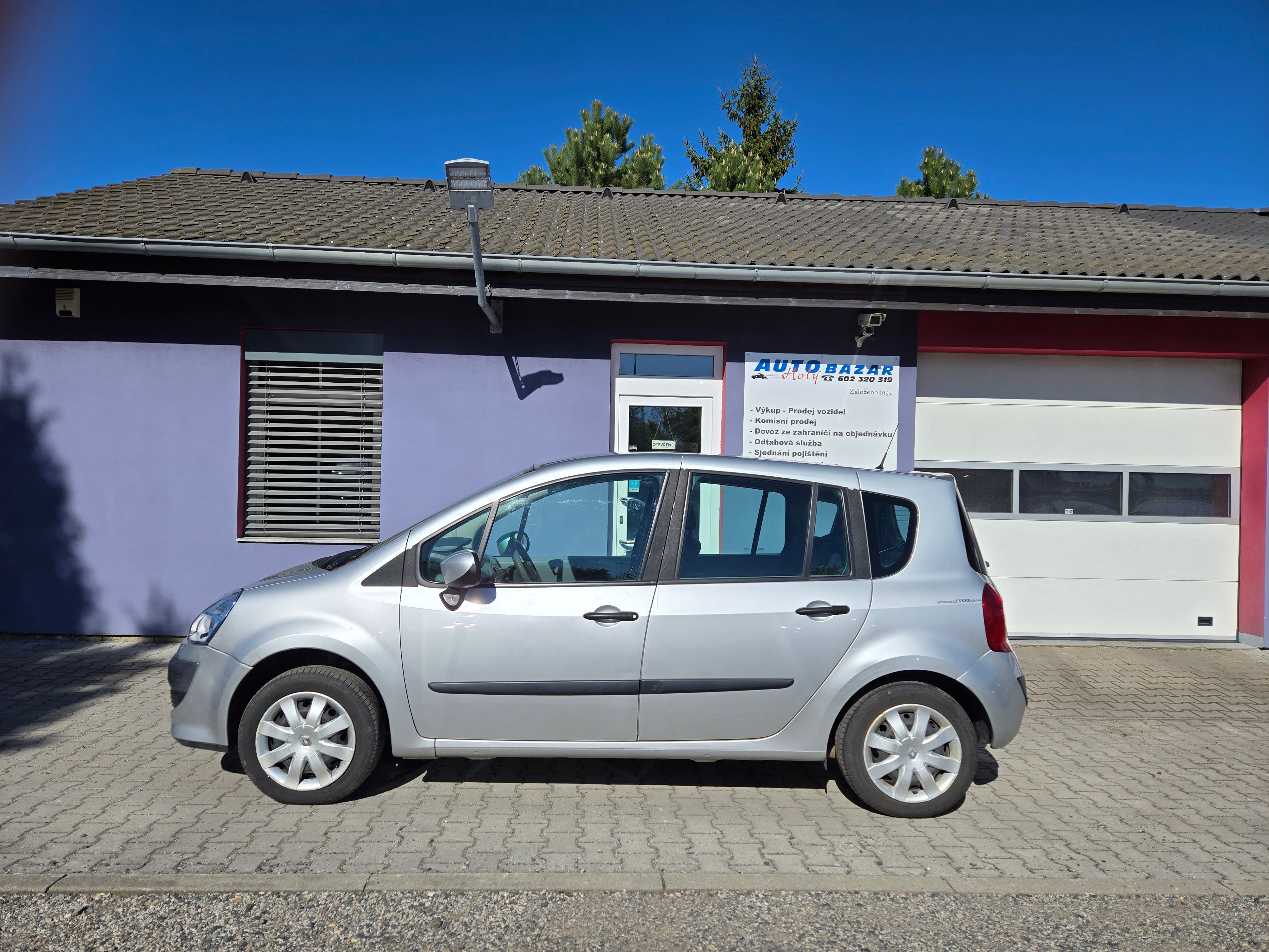Renault Modus, GrandModus1,2 16V+sada zim.kol - fotka 3