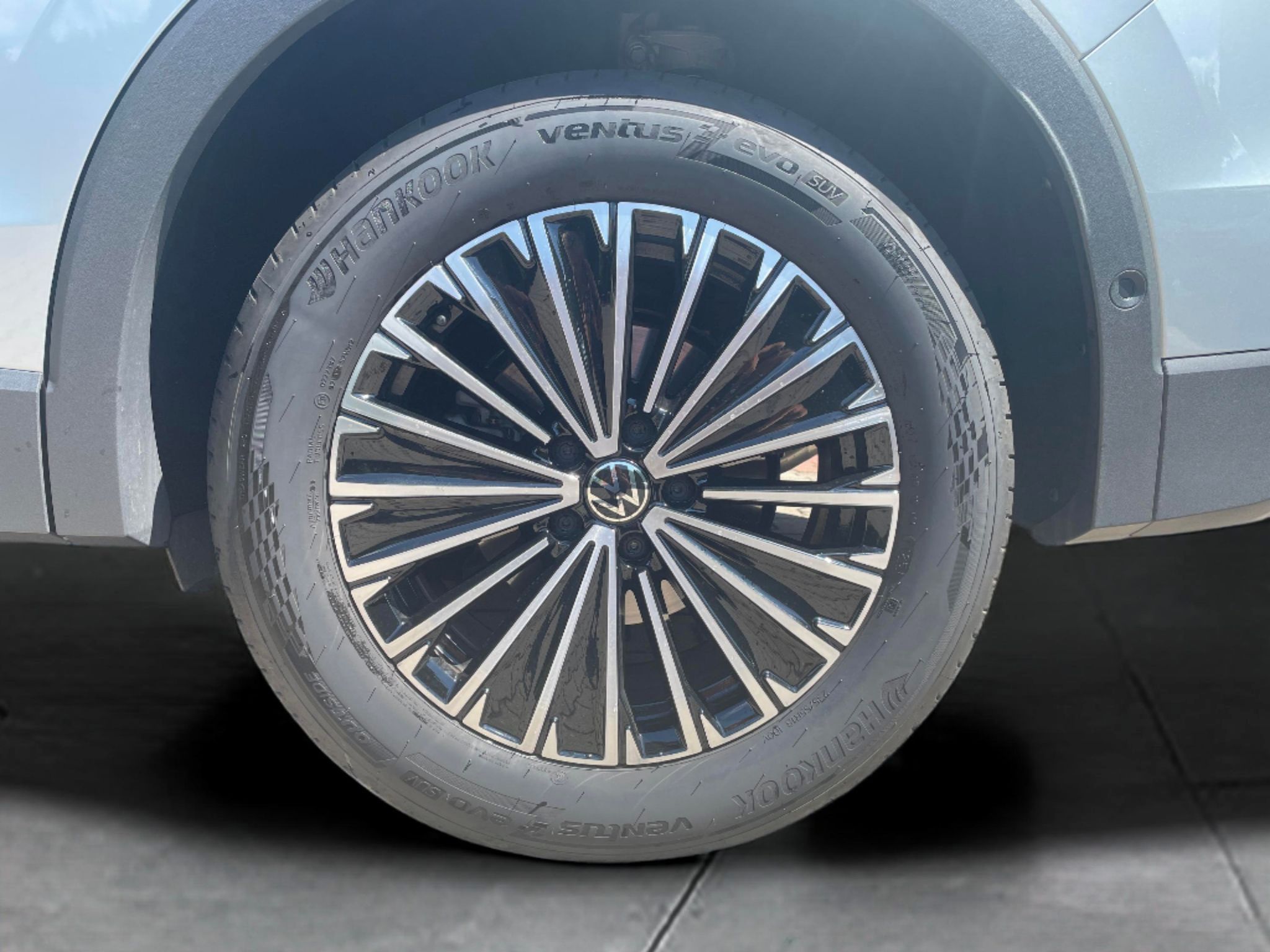 Volkswagen Tiguan, People  1,5 TSI 150 kW eHybrid - fotka 4
