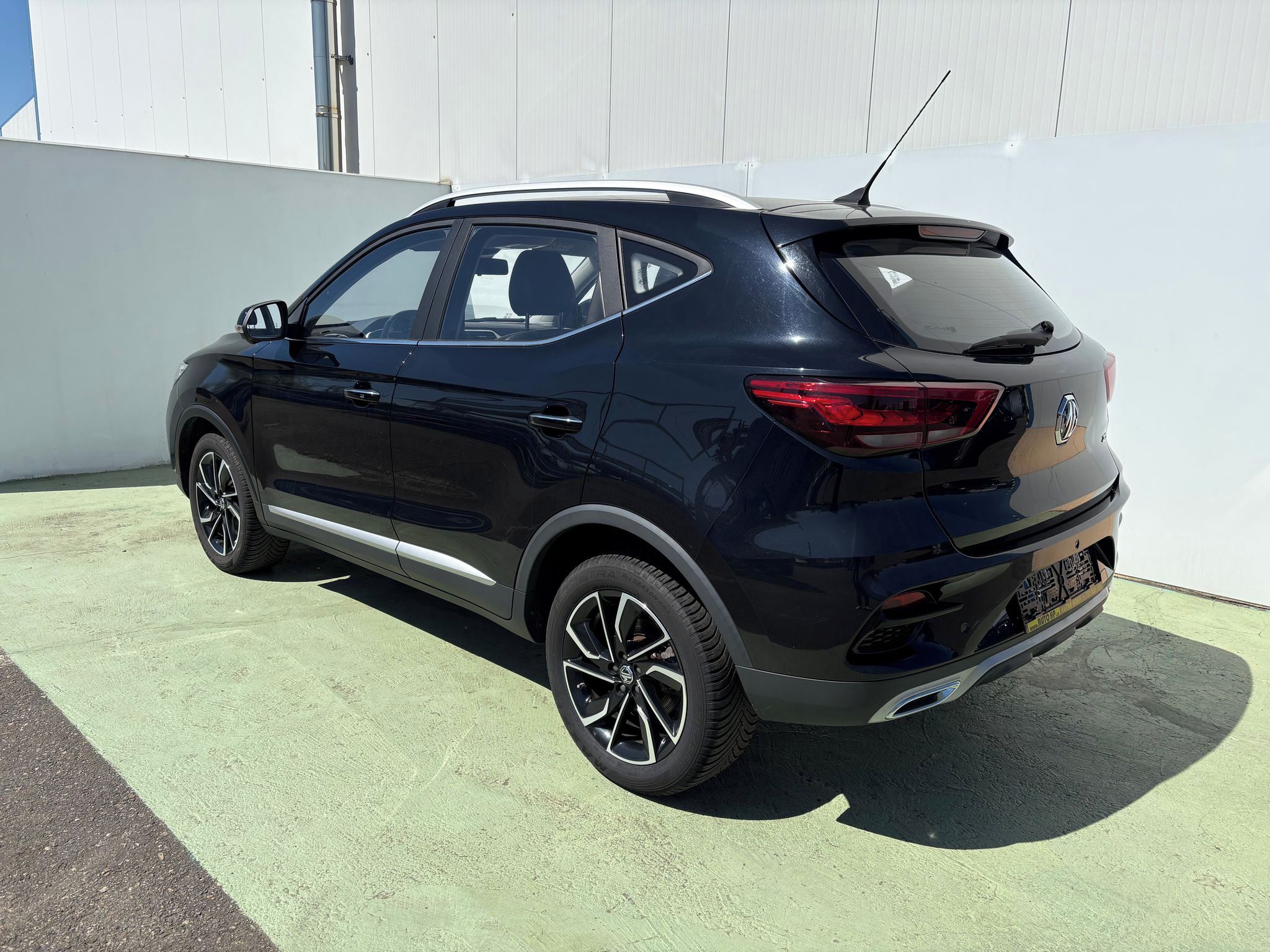 MG ZS, 1.0TGI AUT. Eleg, Navi, Kamera - fotka 4
