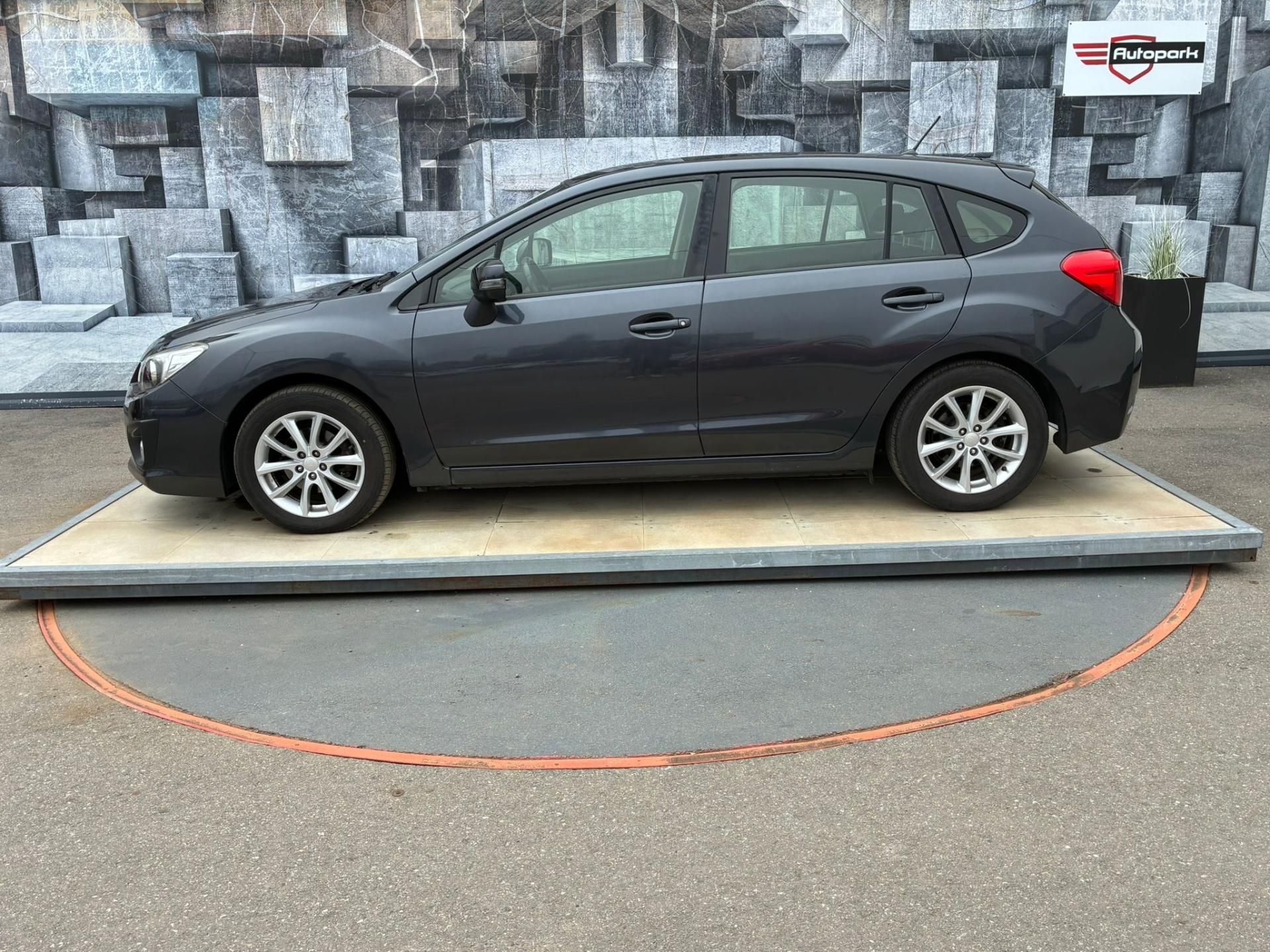 Subaru Impreza, 1.6i, 84KW, 4x4 - fotka 4