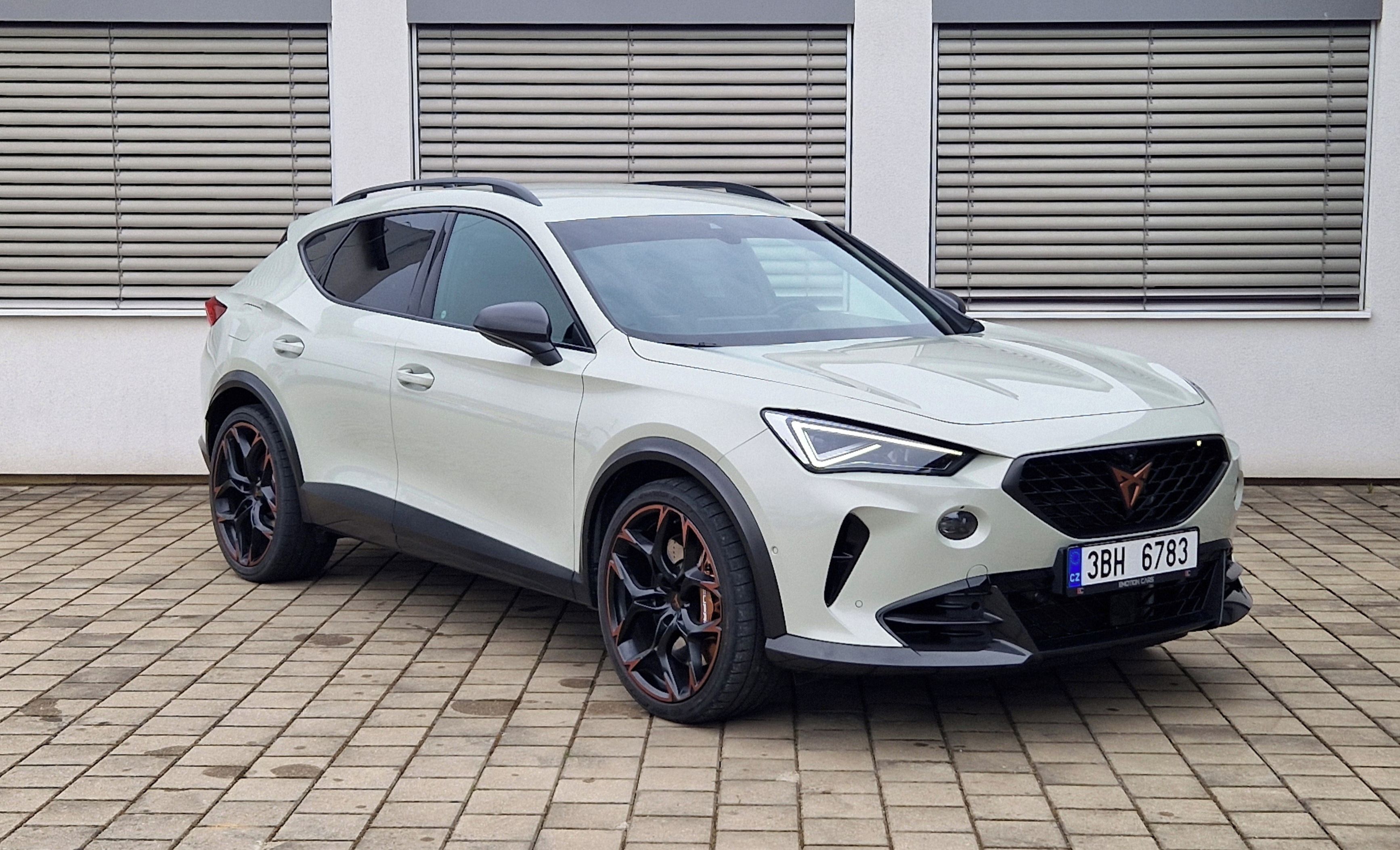 Cupra Formentor, VZ5, 2.5 TSI, 287 kW - fotka 3