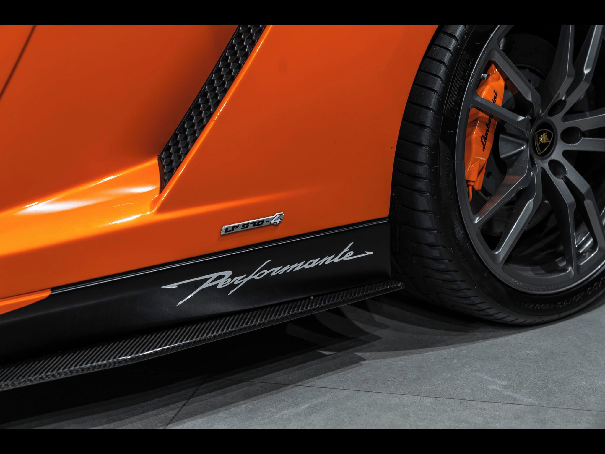 Lamborghini Gallardo, Performante - fotka 4