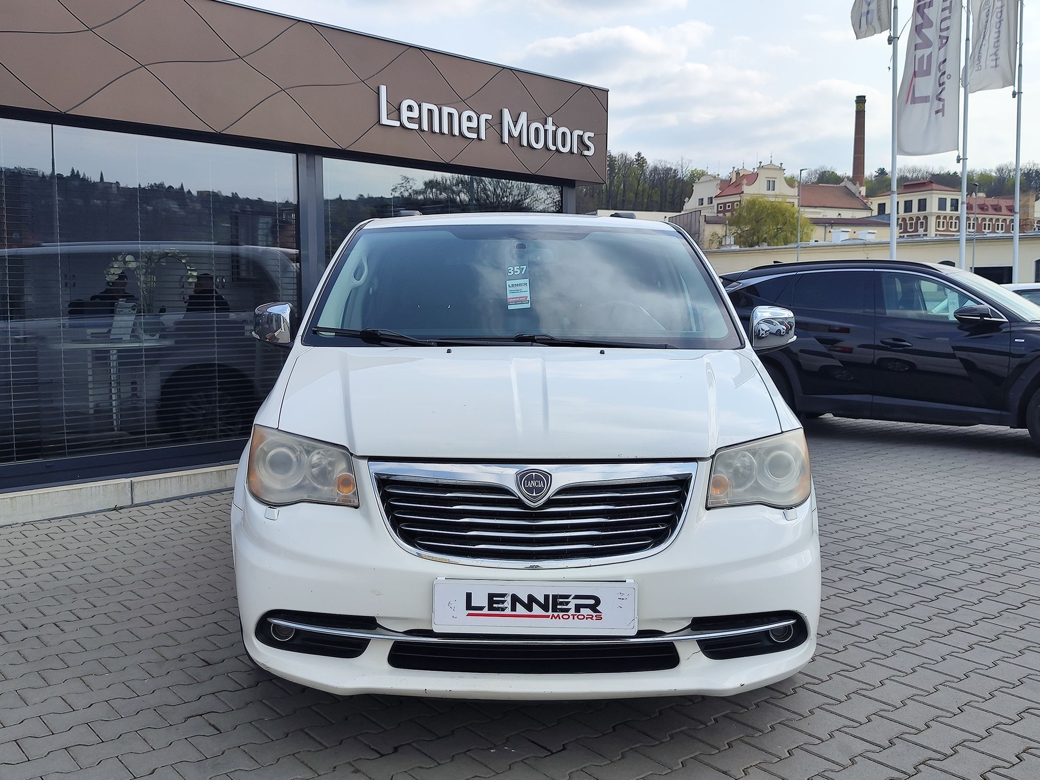 Lancia Voyager, 2.8 CRD/120kW 7.Míst - fotka 2