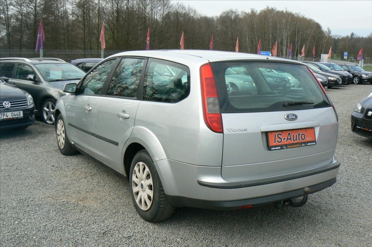 Ford Focus, 1,8 COMBI - fotka 5