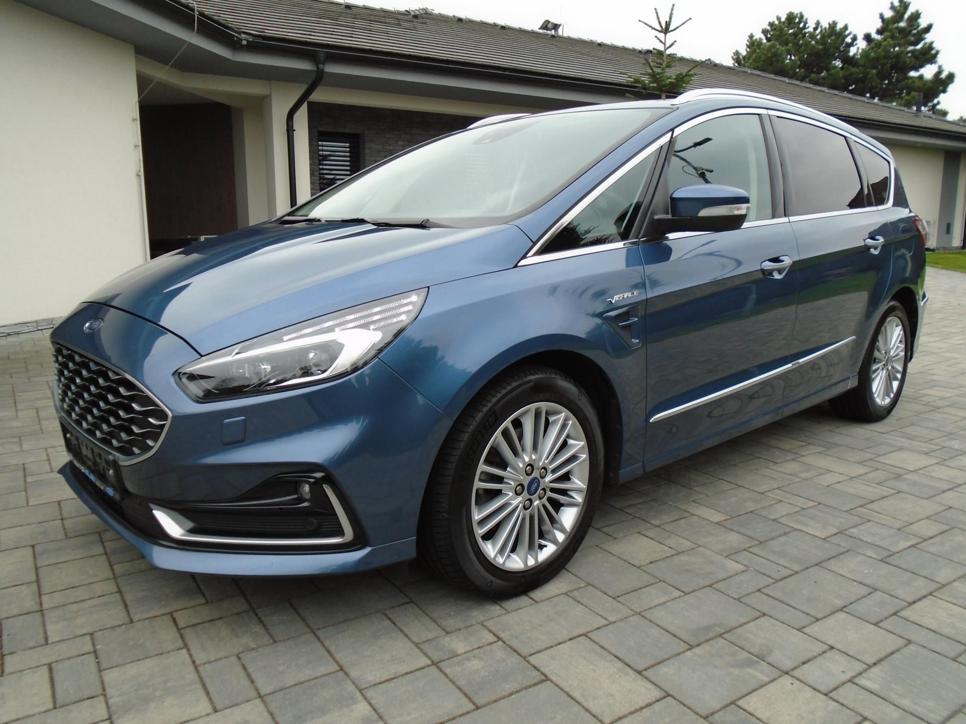 Ford S-MAX, 2,0EcxoBlue 140kW 8A Vignale - fotka 2