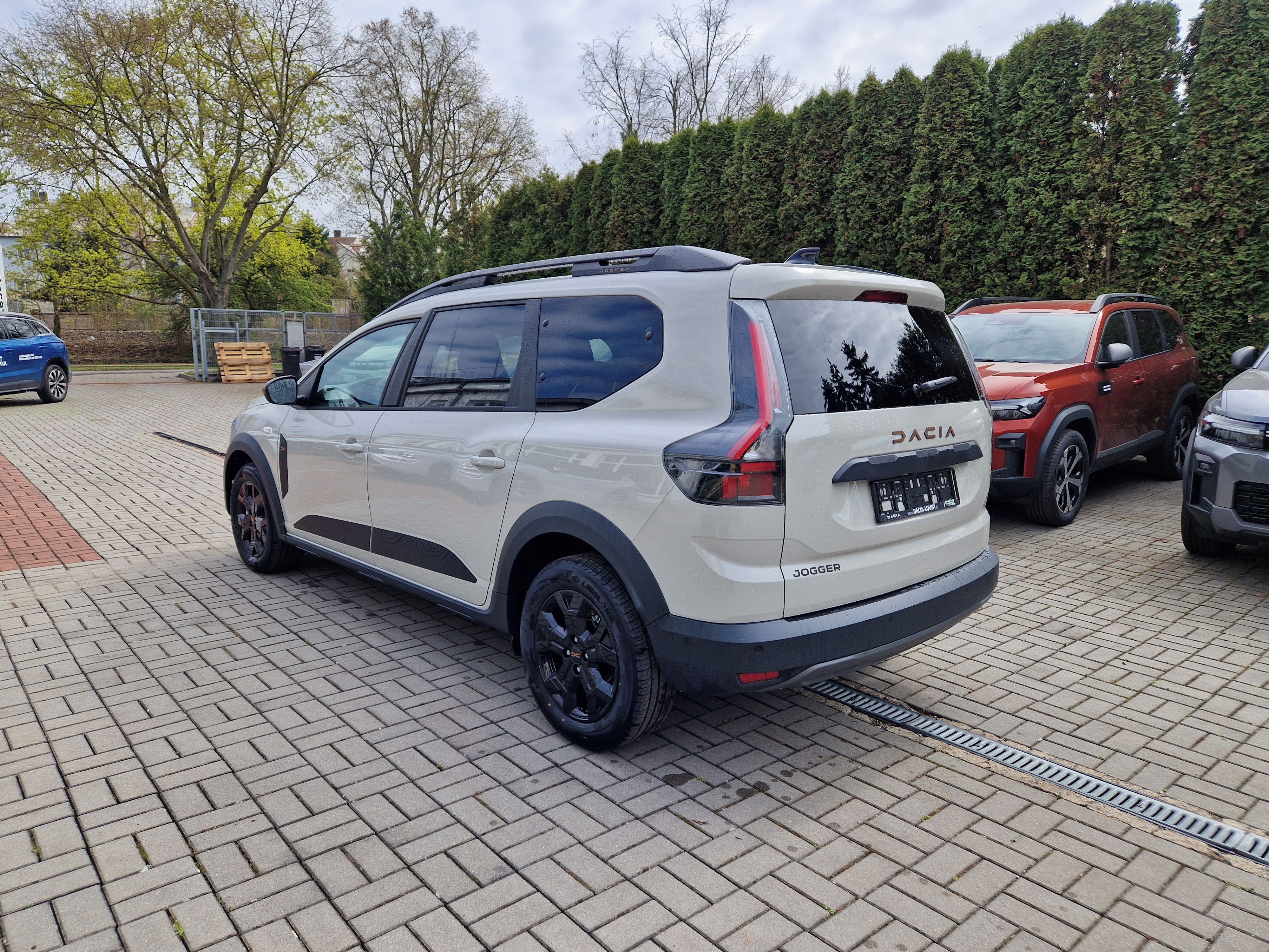 Dacia Jogger, Extreme Eco-G 120 7 míst - fotka 2