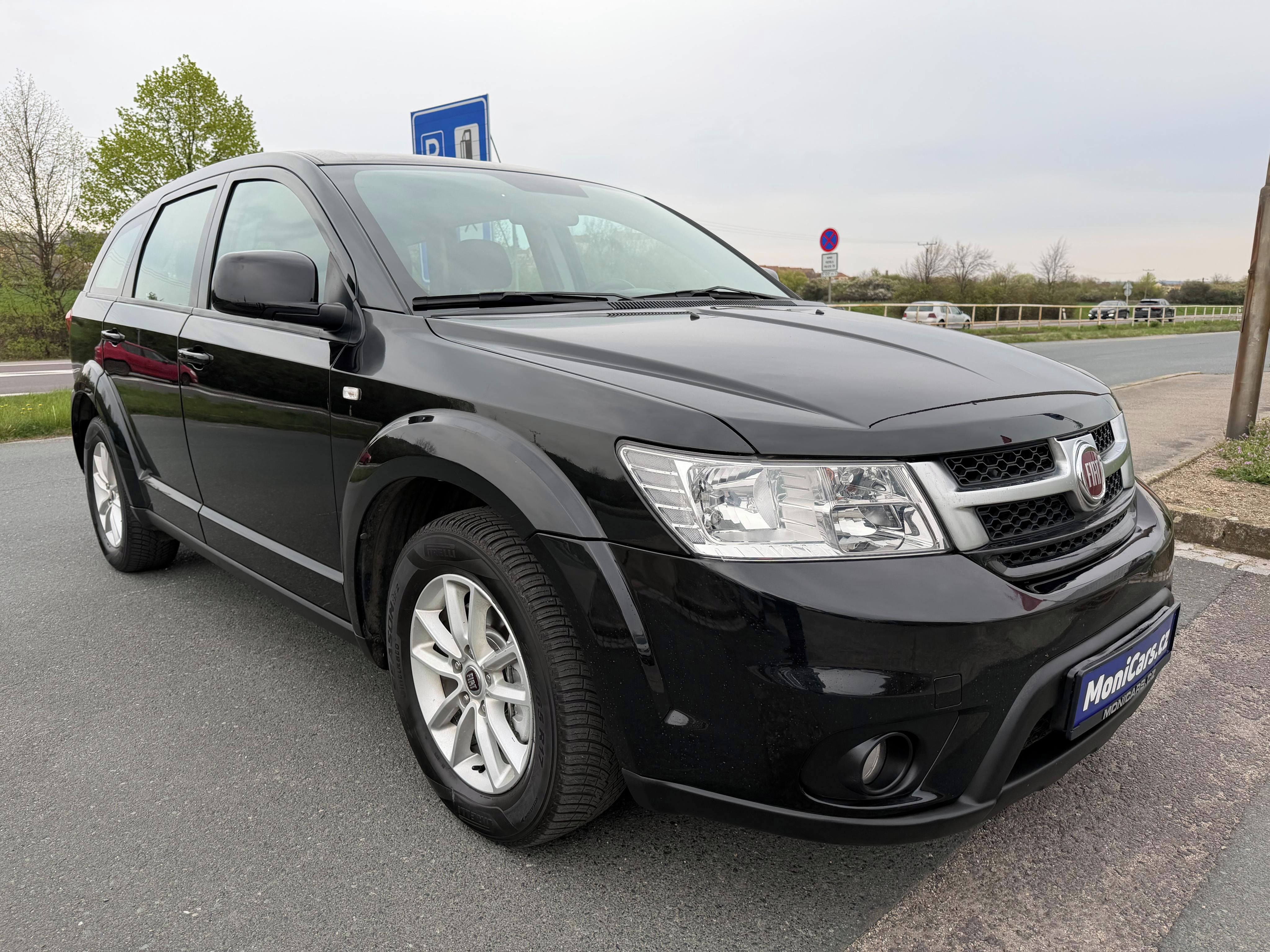 Fiat Freemont, 2.0 M-JET2 103kW 7 MÍST - fotka 3