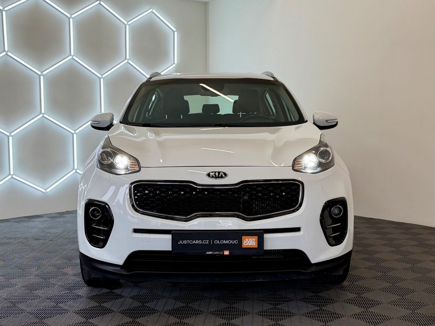 Kia Sportage, 2.0 CRDi, ČR, AUT, 4x4 - fotka 3