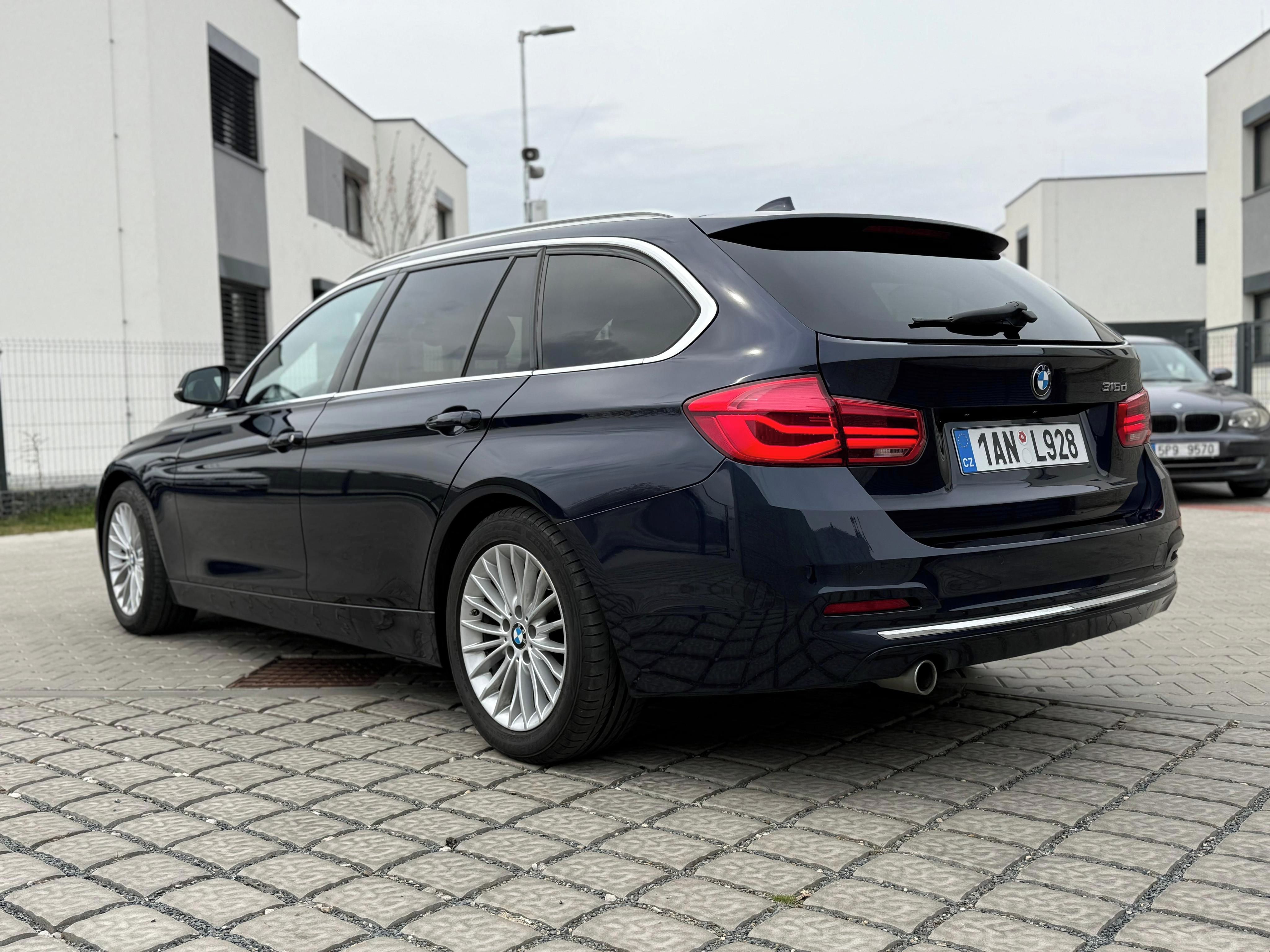 BMW Řada 3, 316d Touring TOP serviska kůže - fotka 4