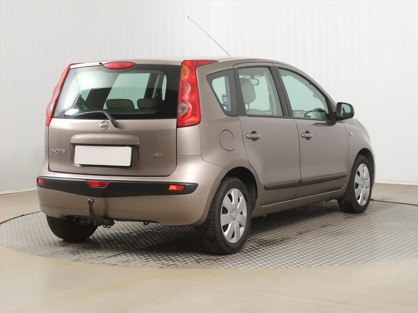 Nissan Note, 1.5 dCi, rezervace - fotka 5