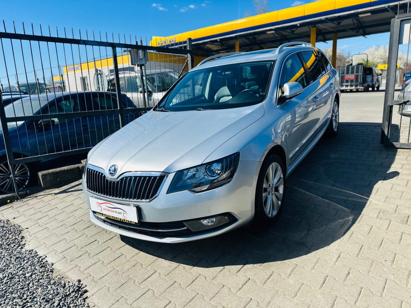 Škoda Superb, 1.6TDi NAVI,PANOR.,GARANCE KM - fotka 2