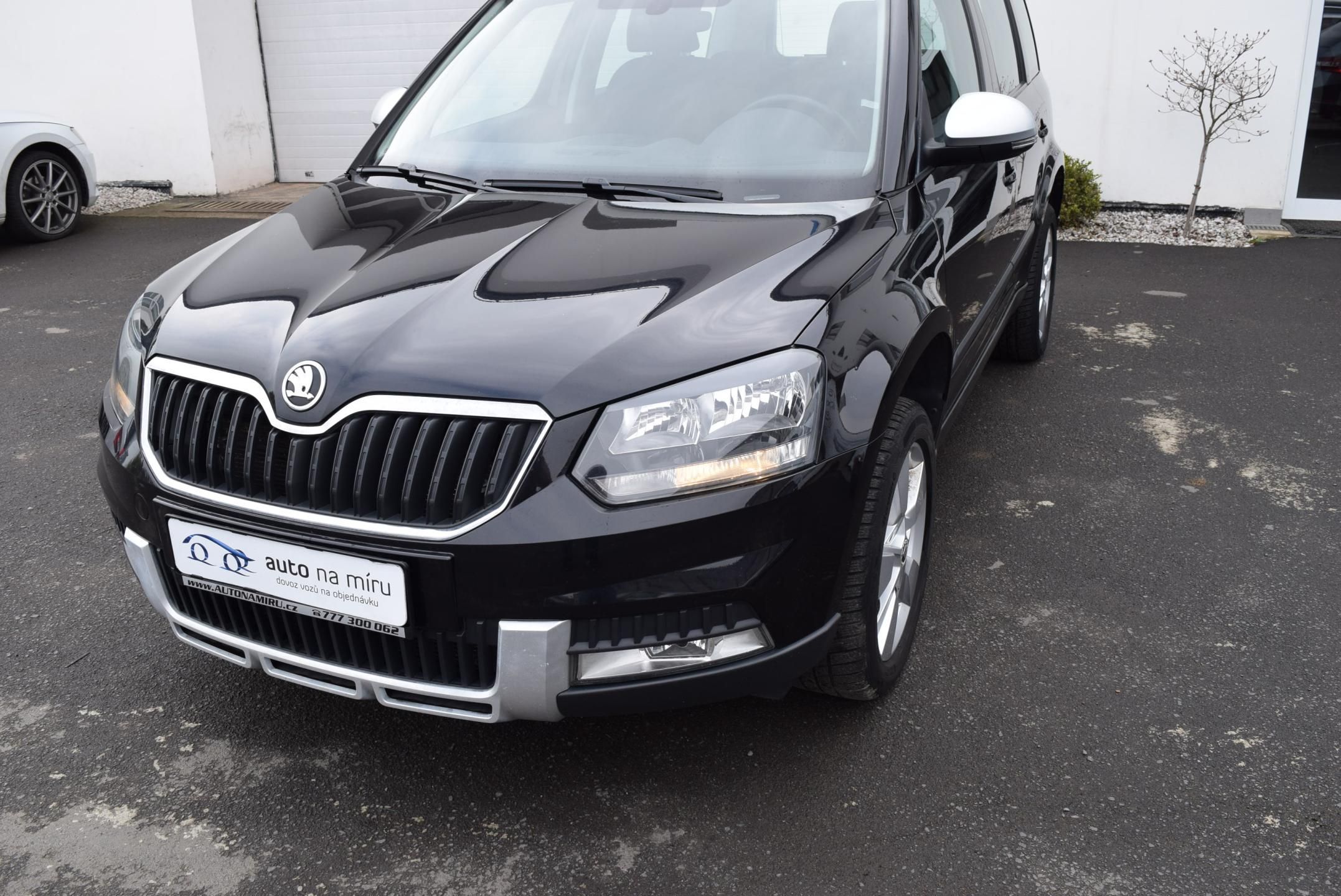 Škoda Yeti, 1.4TSI 92kw AMBI ALU TEMPOMAT - fotka 2