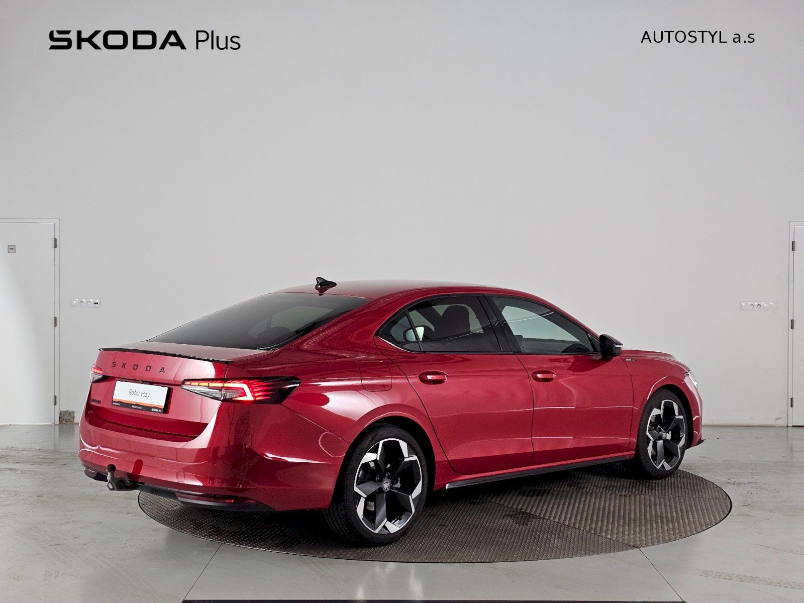 Škoda Superb, 1.5TSI 110kW DSG SPORTLINE TAŽ - fotka 2