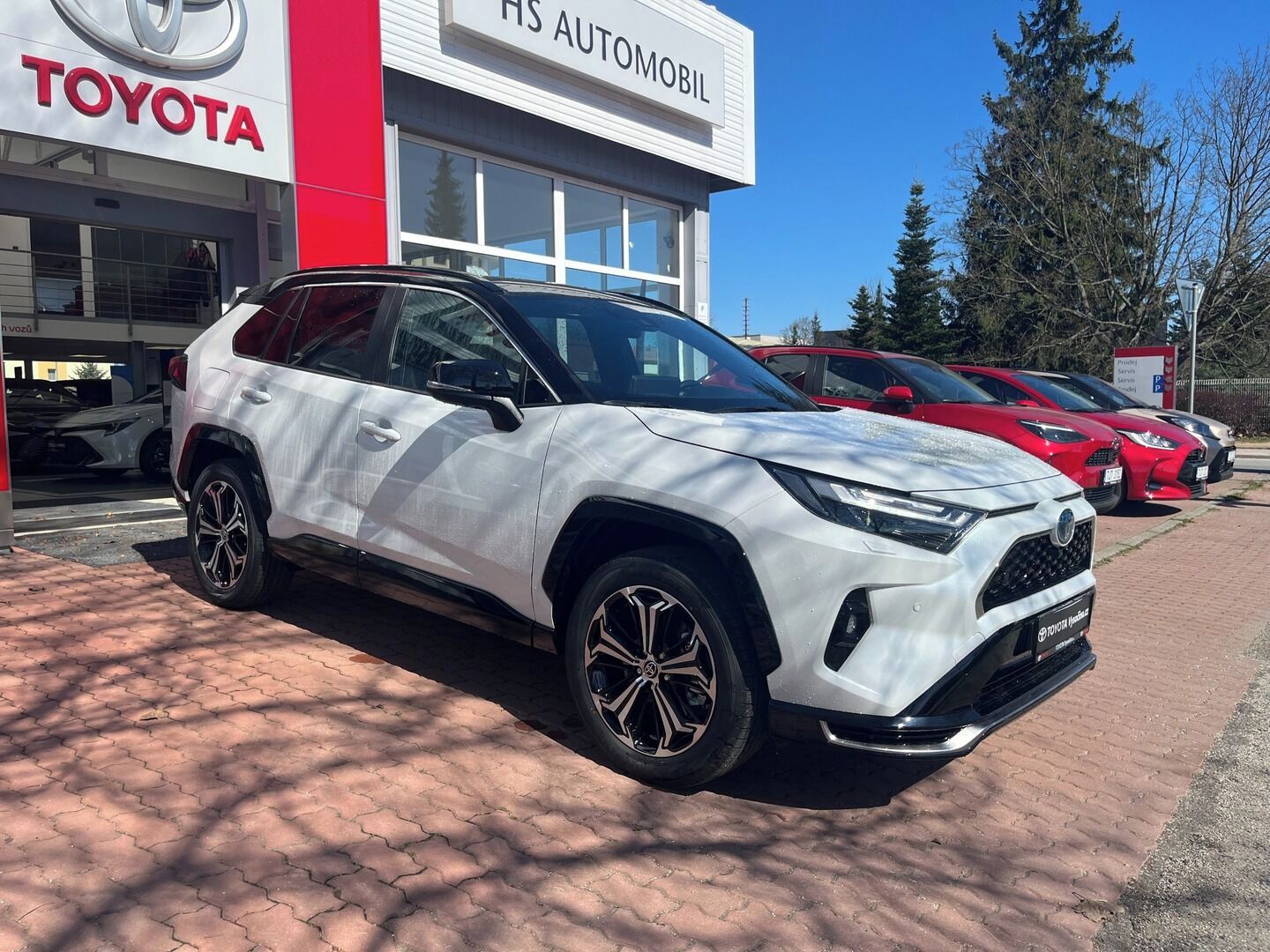 Toyota Rav4, 2.5 Plug-in Executive 306k 4x4 - fotka 4