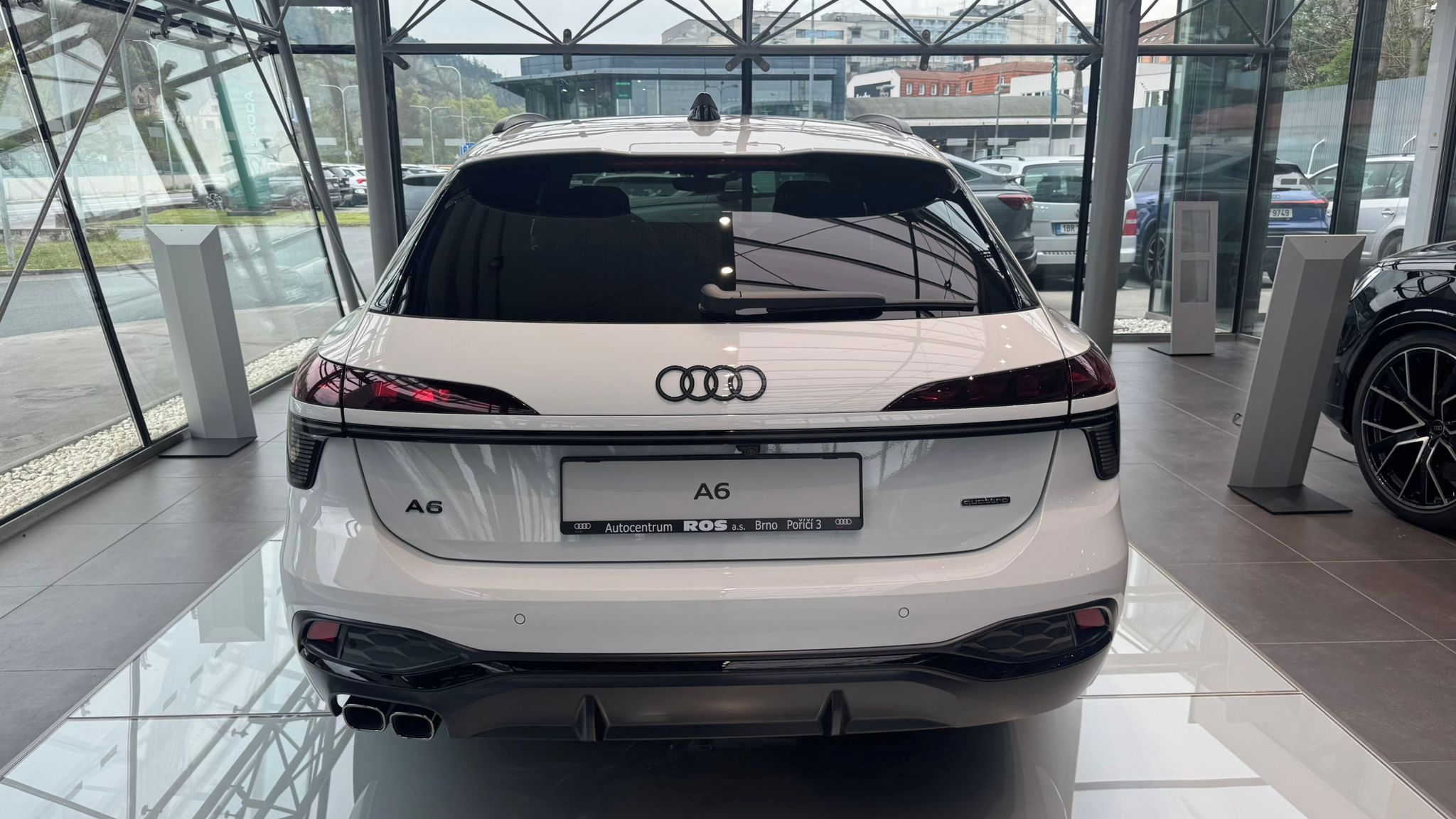 Audi A6, 3.0TDI quattro 220kW S-line - fotka 4