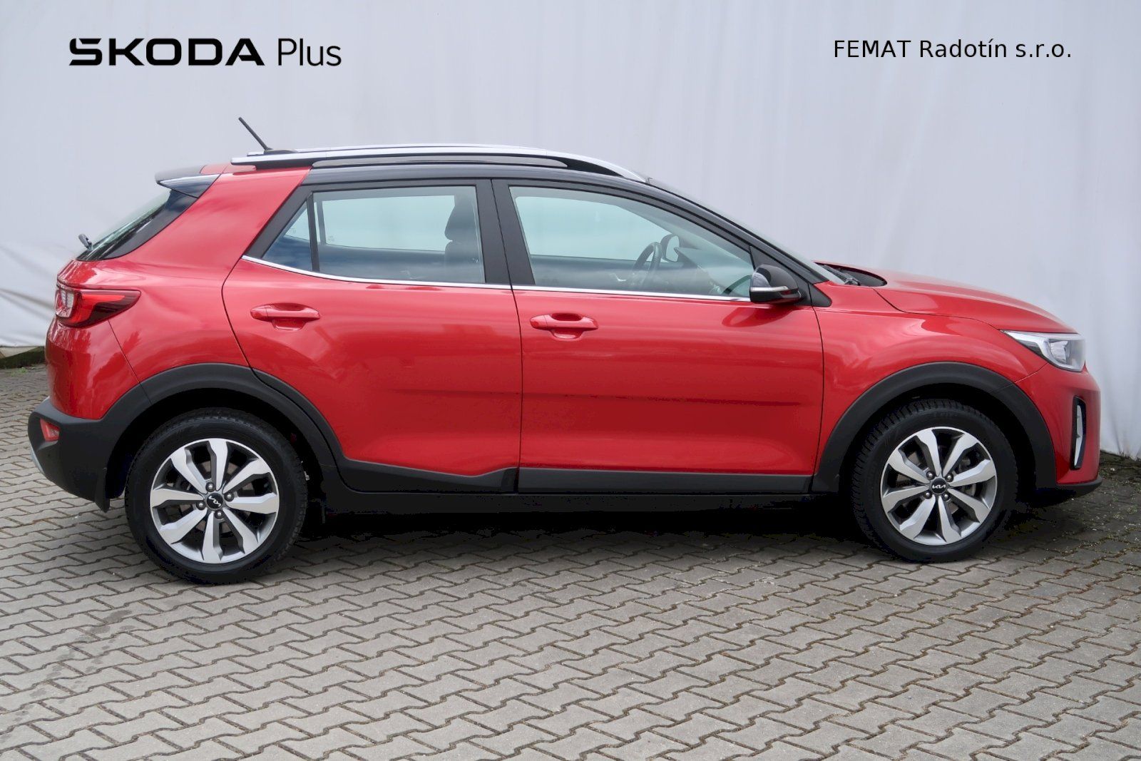 Kia Stonic, Stonic Exclusive 1,0 T-GDI DCT - fotka 3