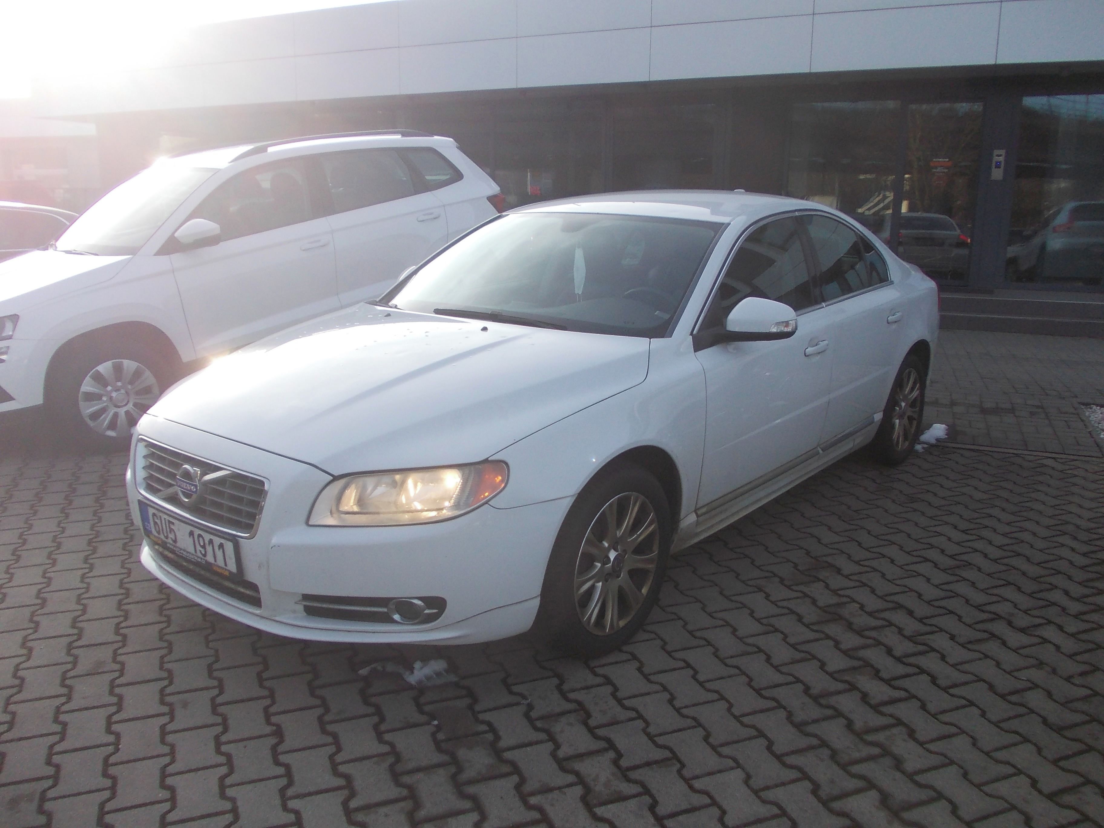 Volvo S80, 2.4 D5 151KW - fotka 2