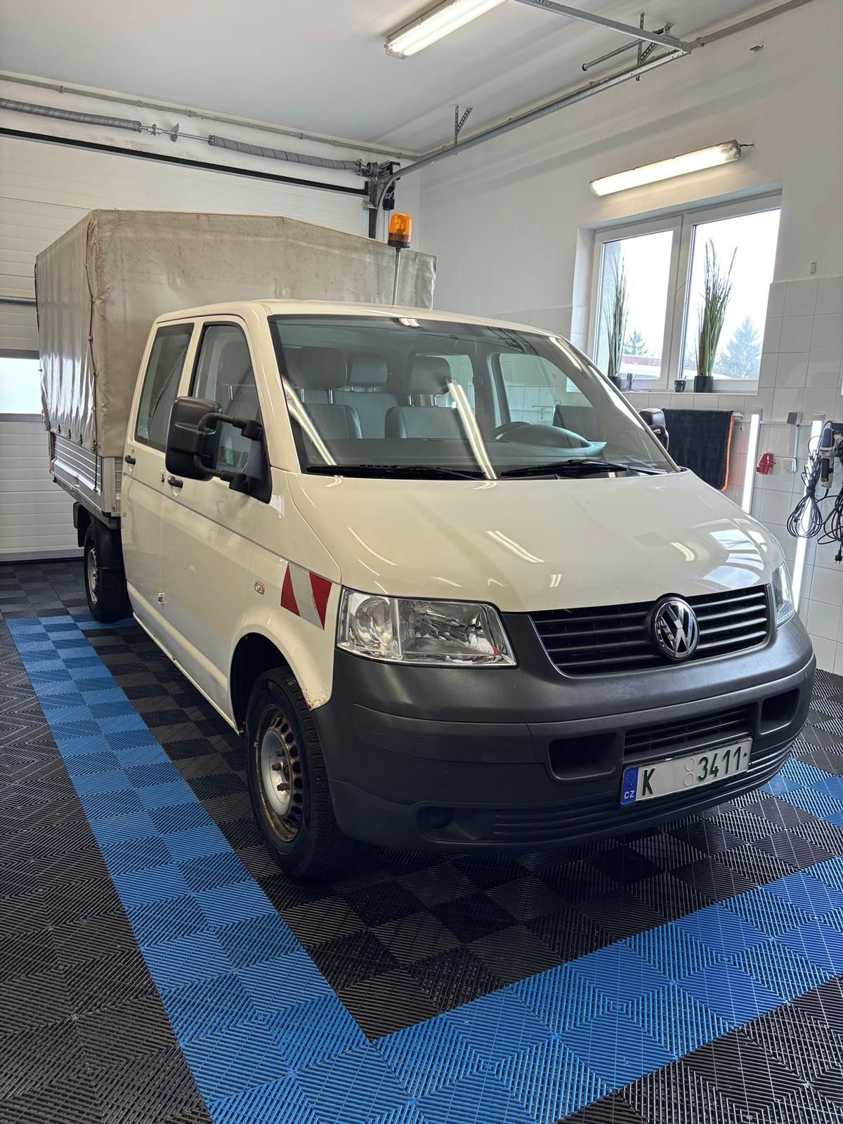 Volkswagen Transporter, Doka  6 místý  1.9 TDI - fotka 2