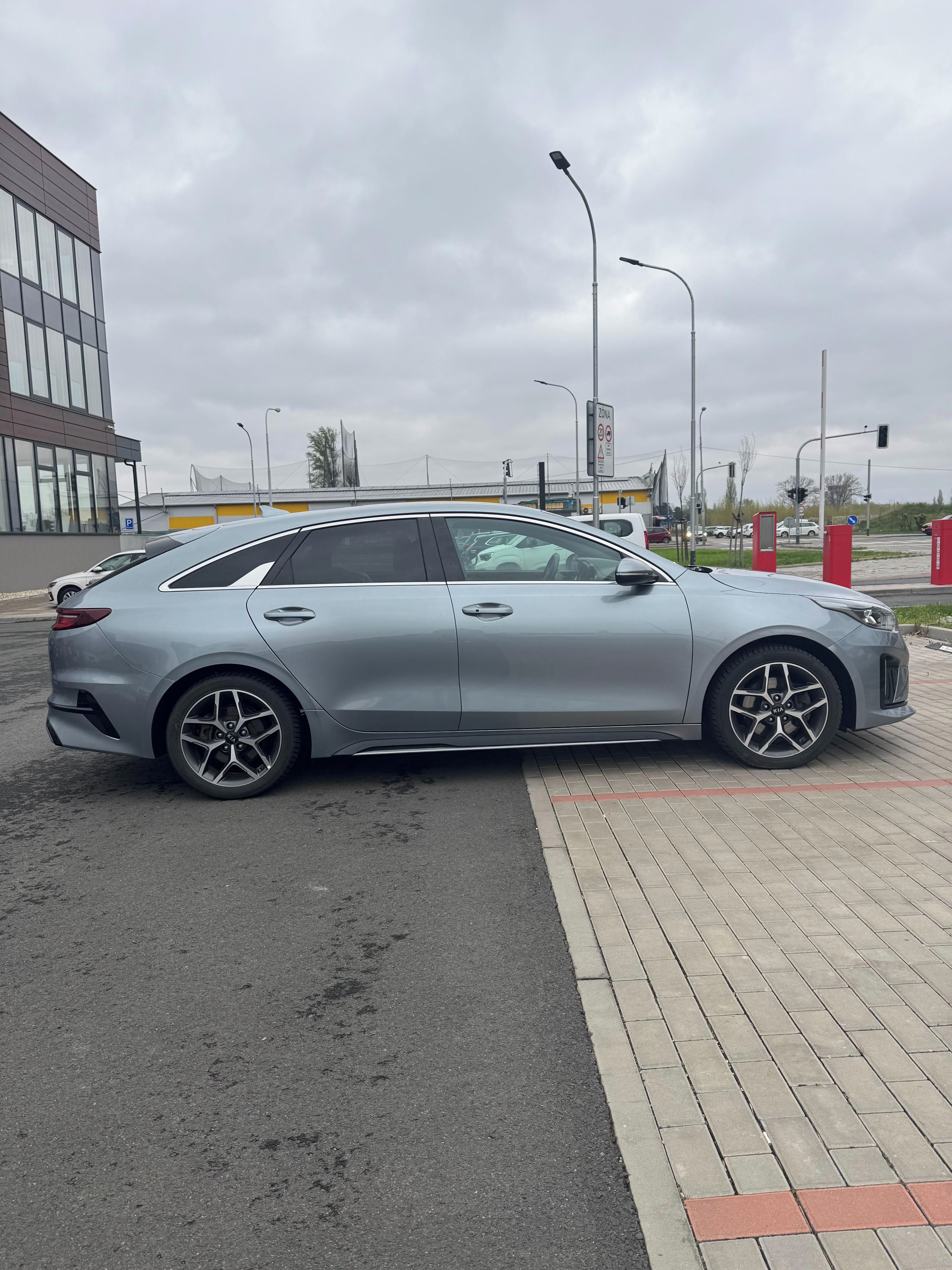 Kia ProCeed, Proceed 1.4 TGDI automat TOP - fotka 4