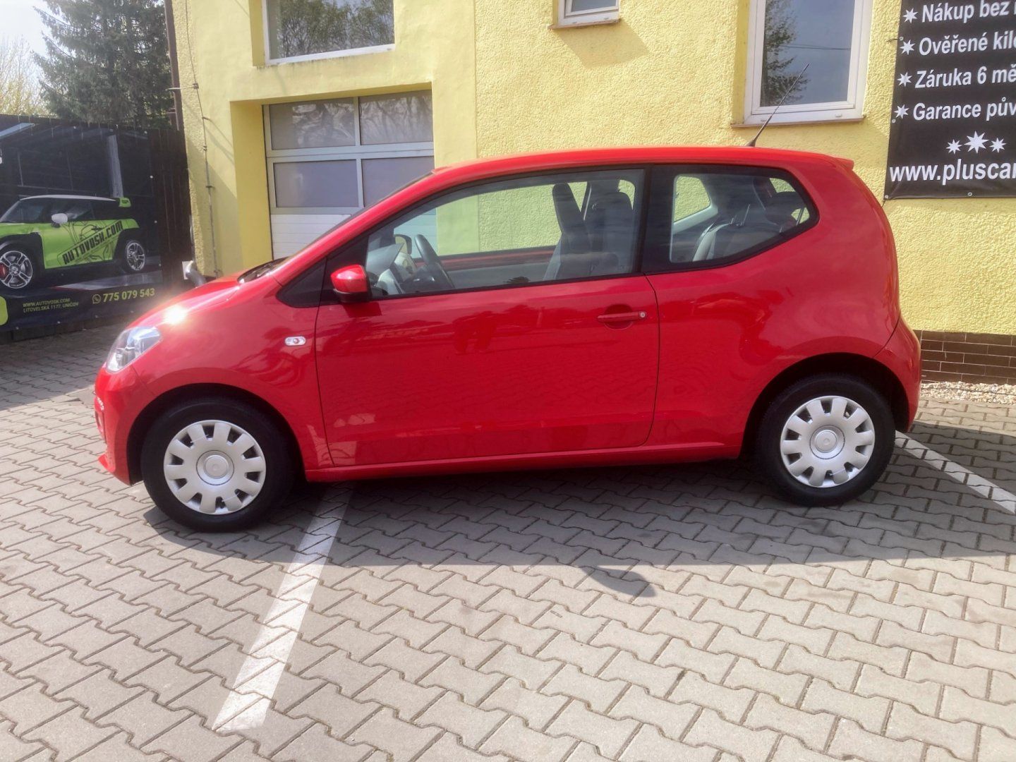 Volkswagen Up!, 1,0 MPi (44kW)*STK DO 4/2028* - fotka 6