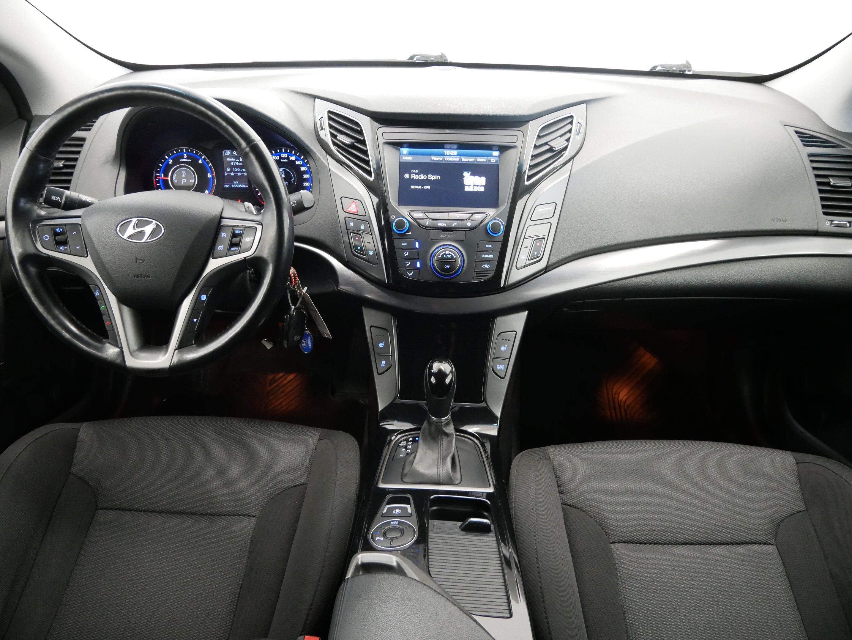 Hyundai i40, 1.7 CRDI 104 kW Experience - fotka 5