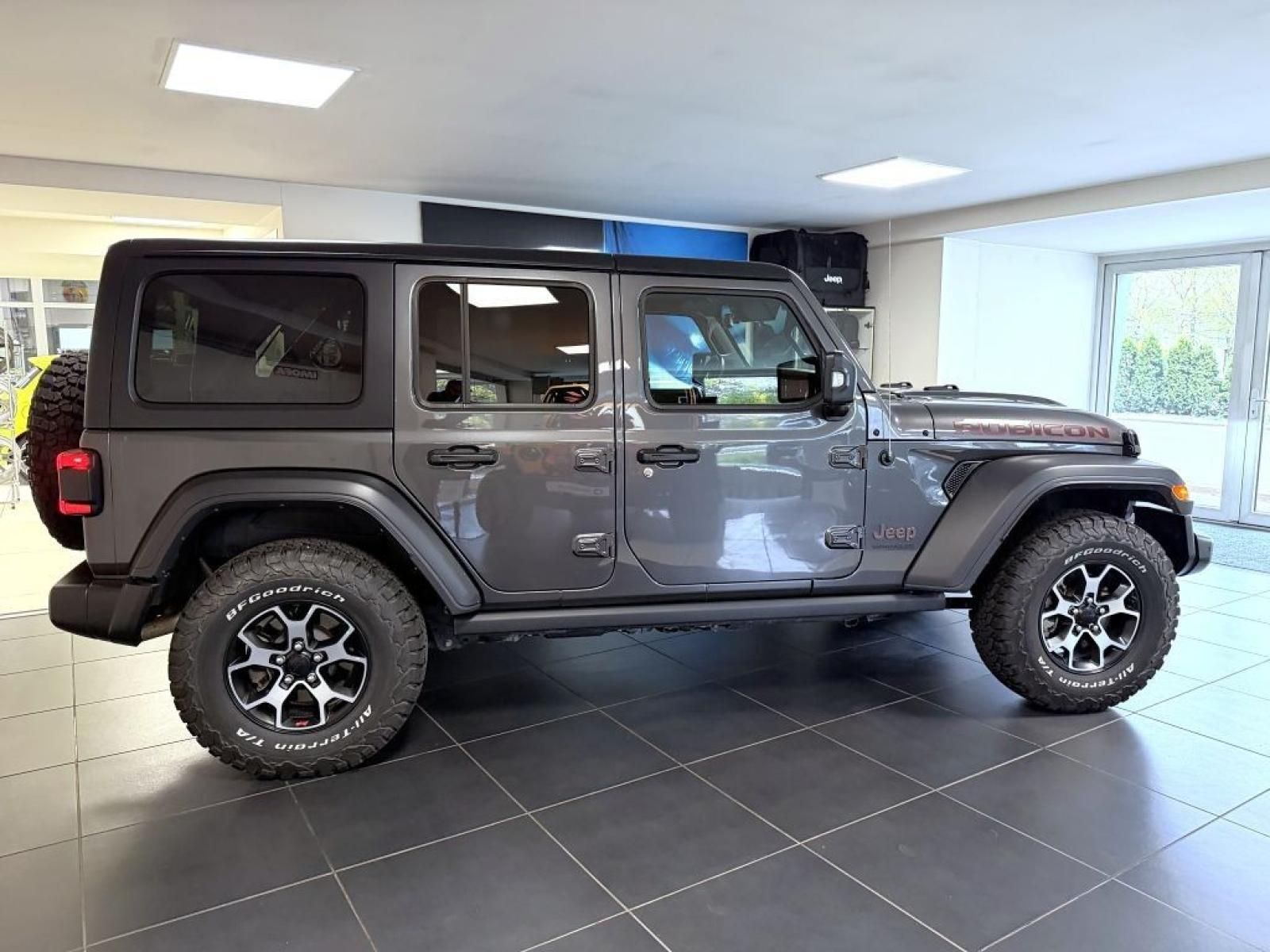 Jeep Wrangler, Unlimited JL 2.0T 4x4 272k - fotka 4