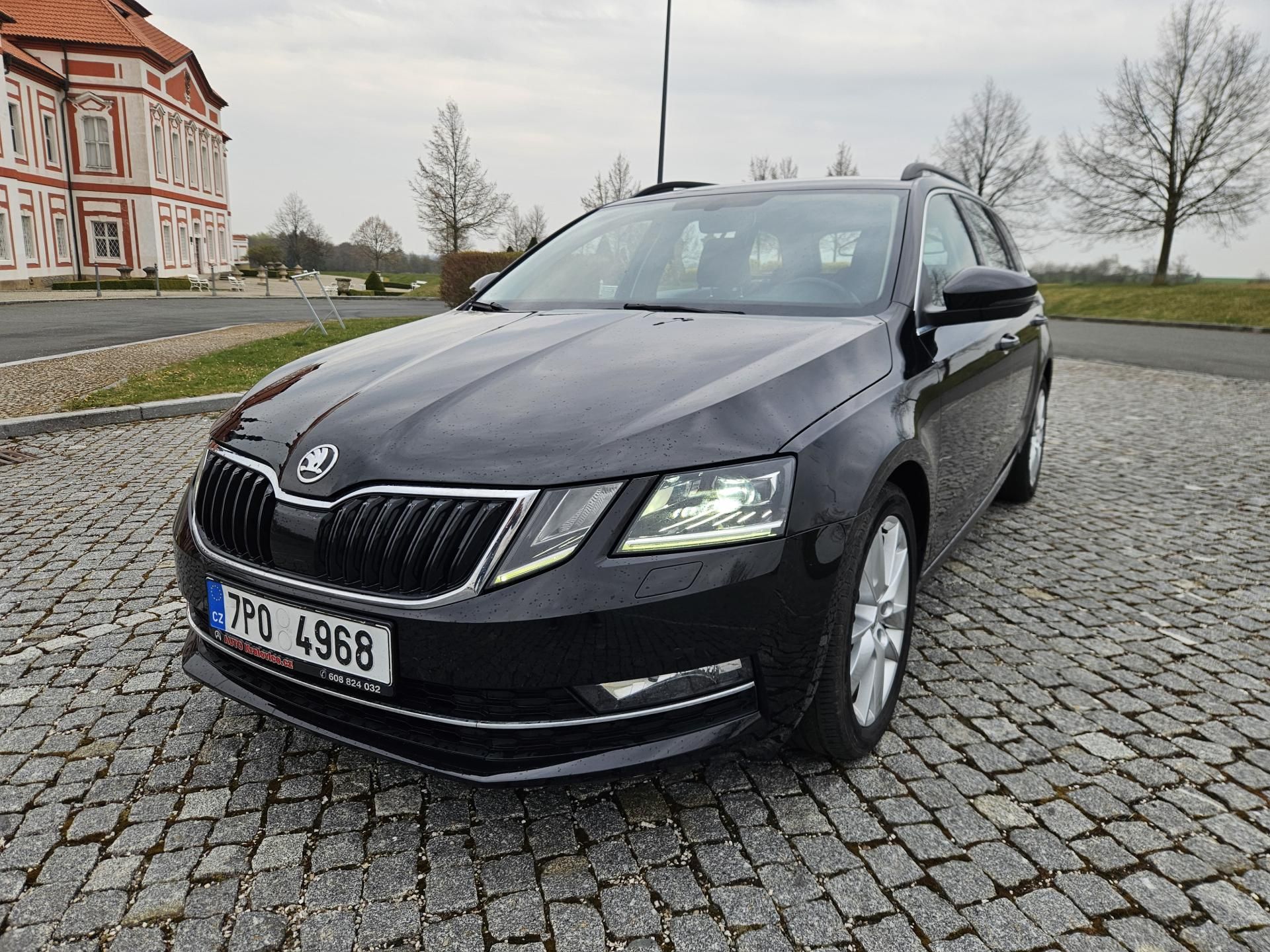 Škoda Octavia, 2L 110KW 4X4, DPH, SPLÁTKY - fotka 2