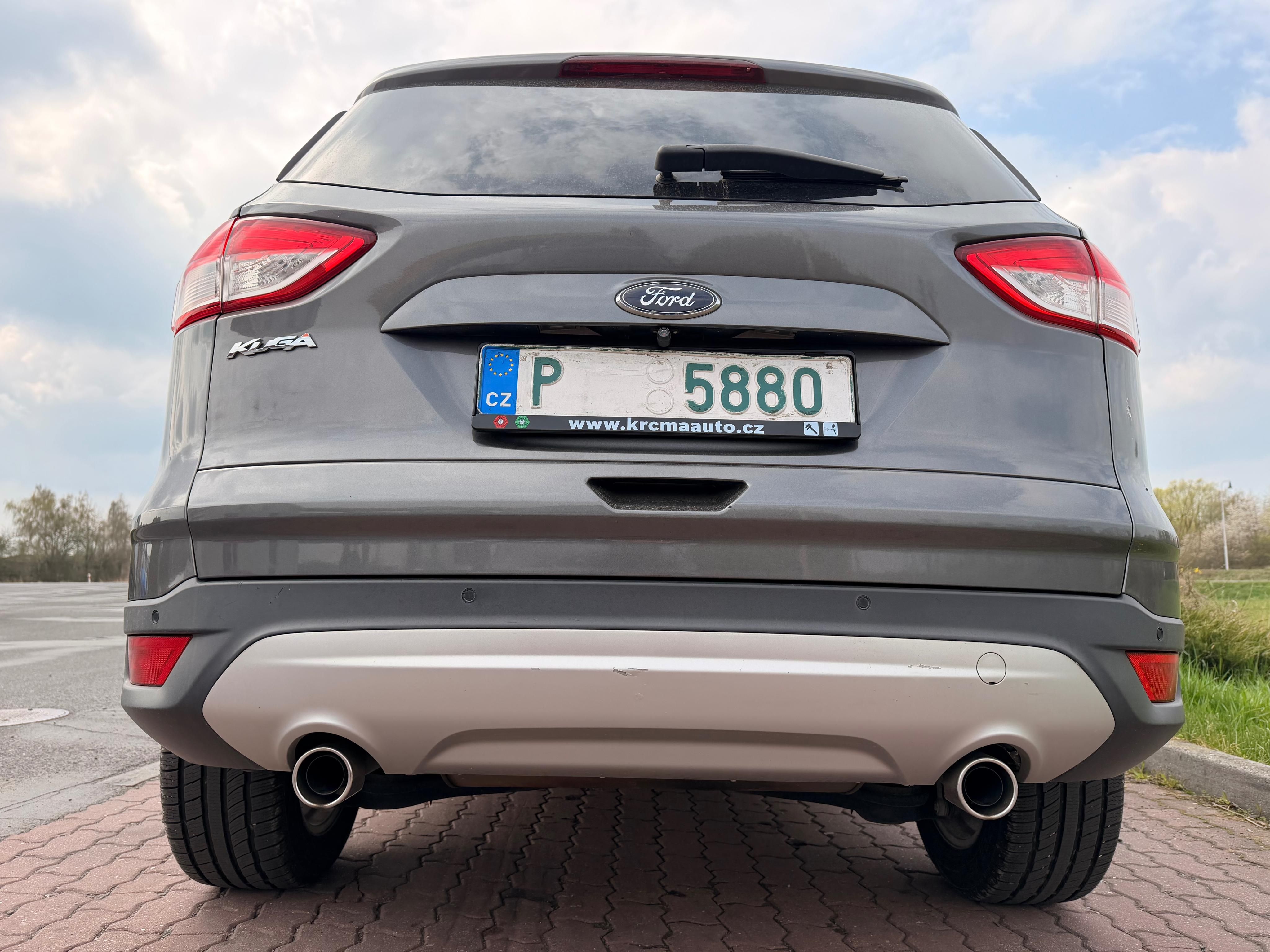 Ford Kuga, 2,0 TDCi 4WD 120 KW Titanium - fotka 5