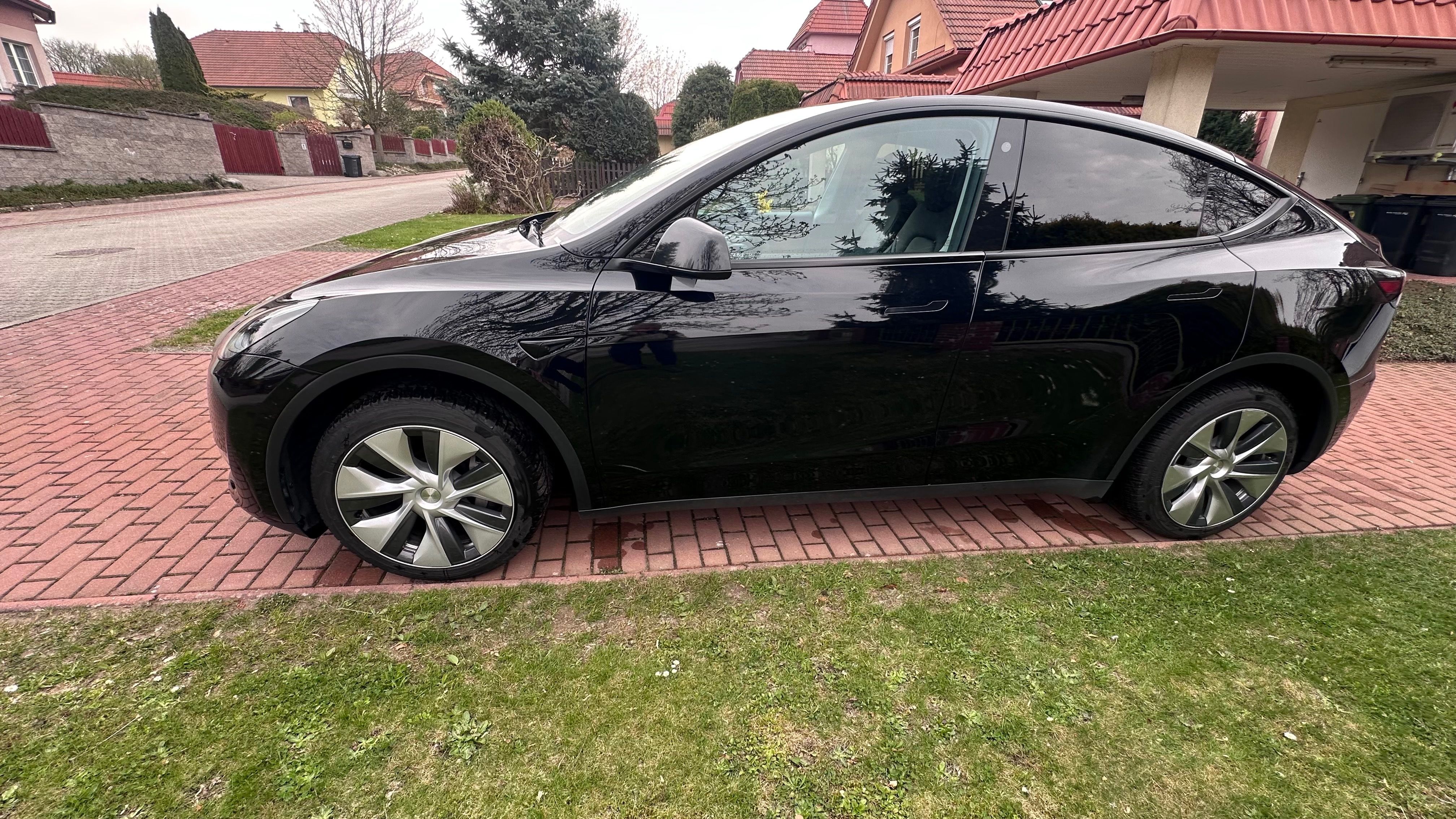 Tesla Model Y, Long Range*4x4*Ryzen - fotka 6